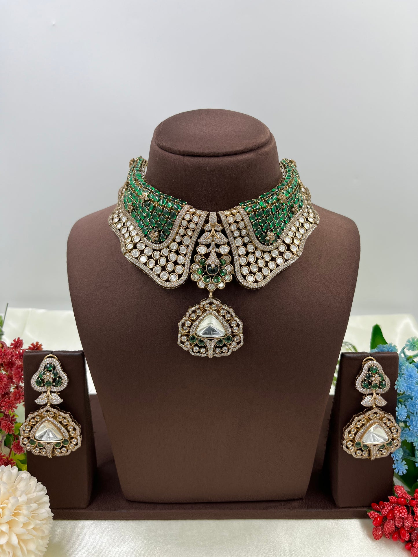 Sheesh Mahal Premium Kundan Necklace