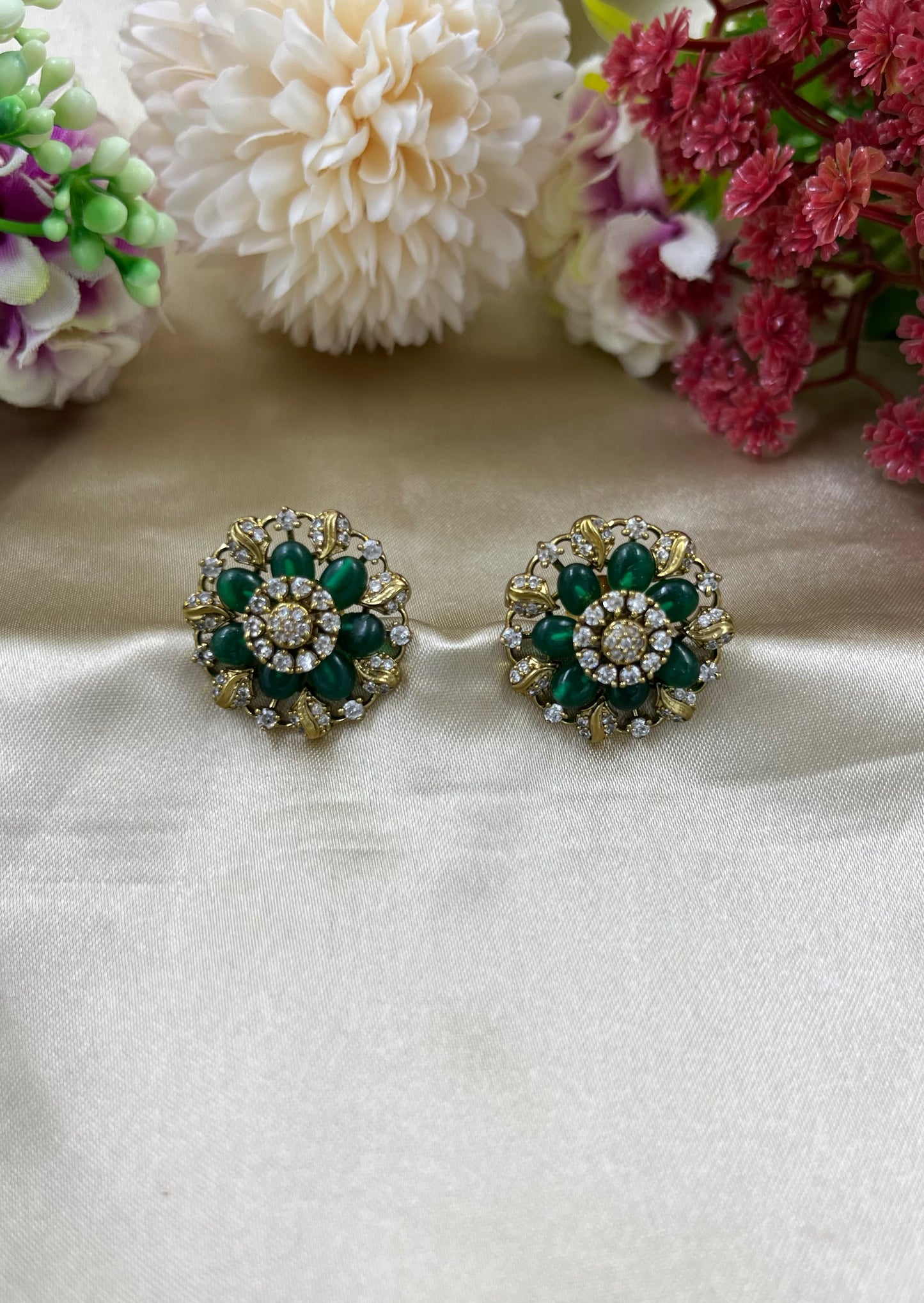 Vastra Premium Ad Earing