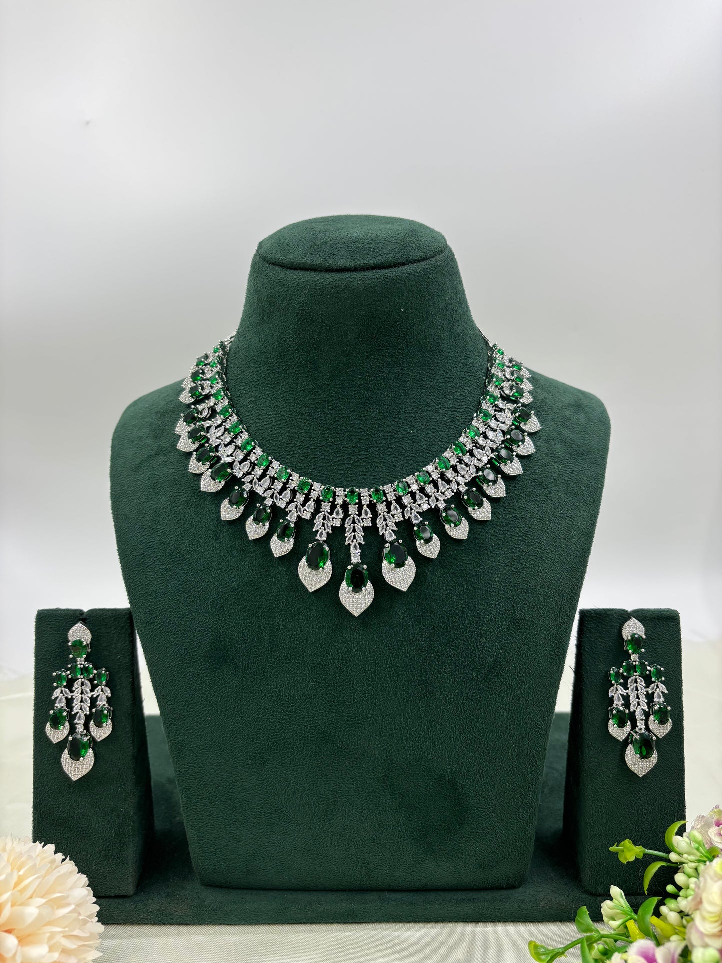 Viona V Shape American Necklace Set