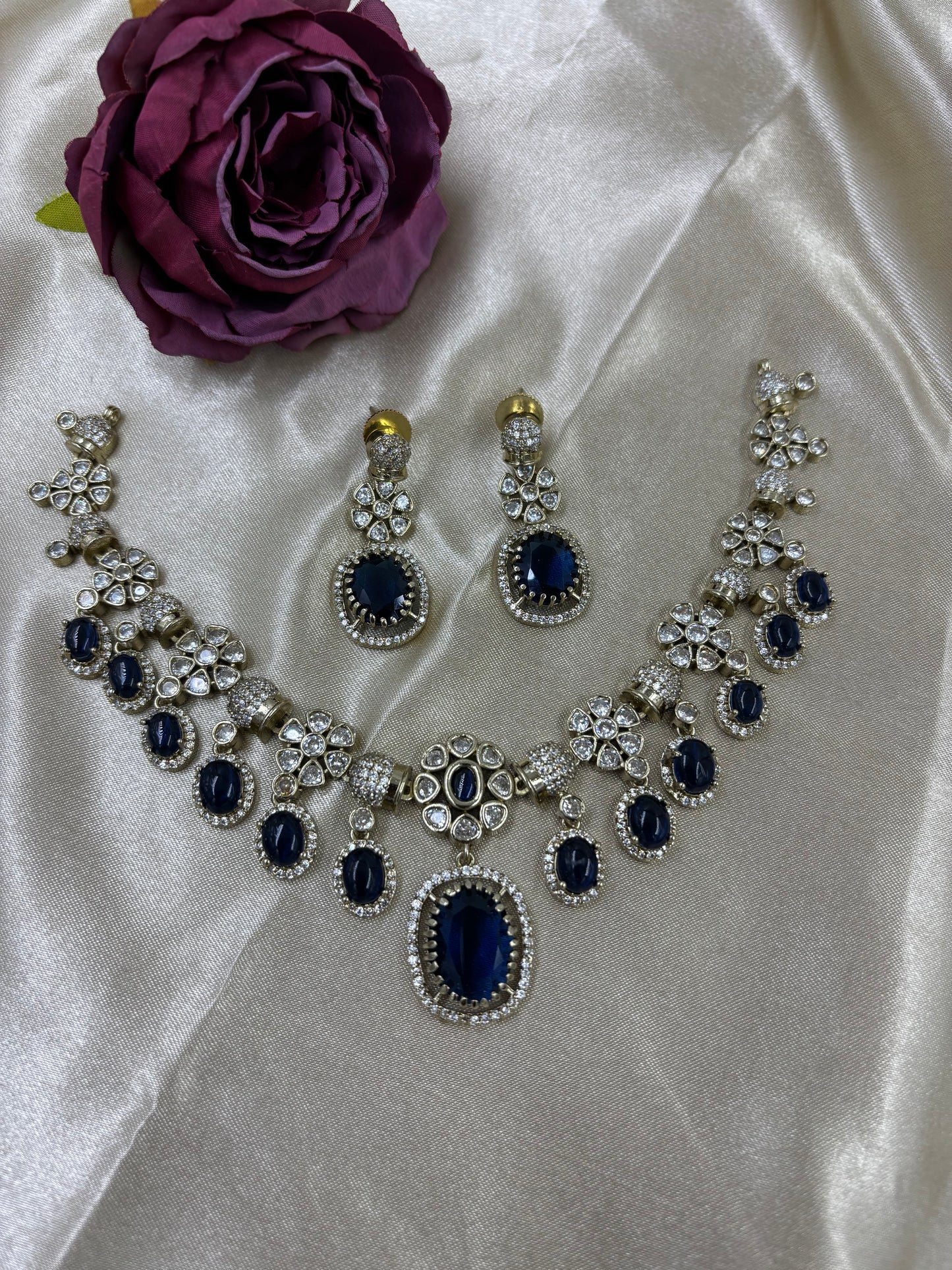 Zia Drop Victorian Necklace Setq