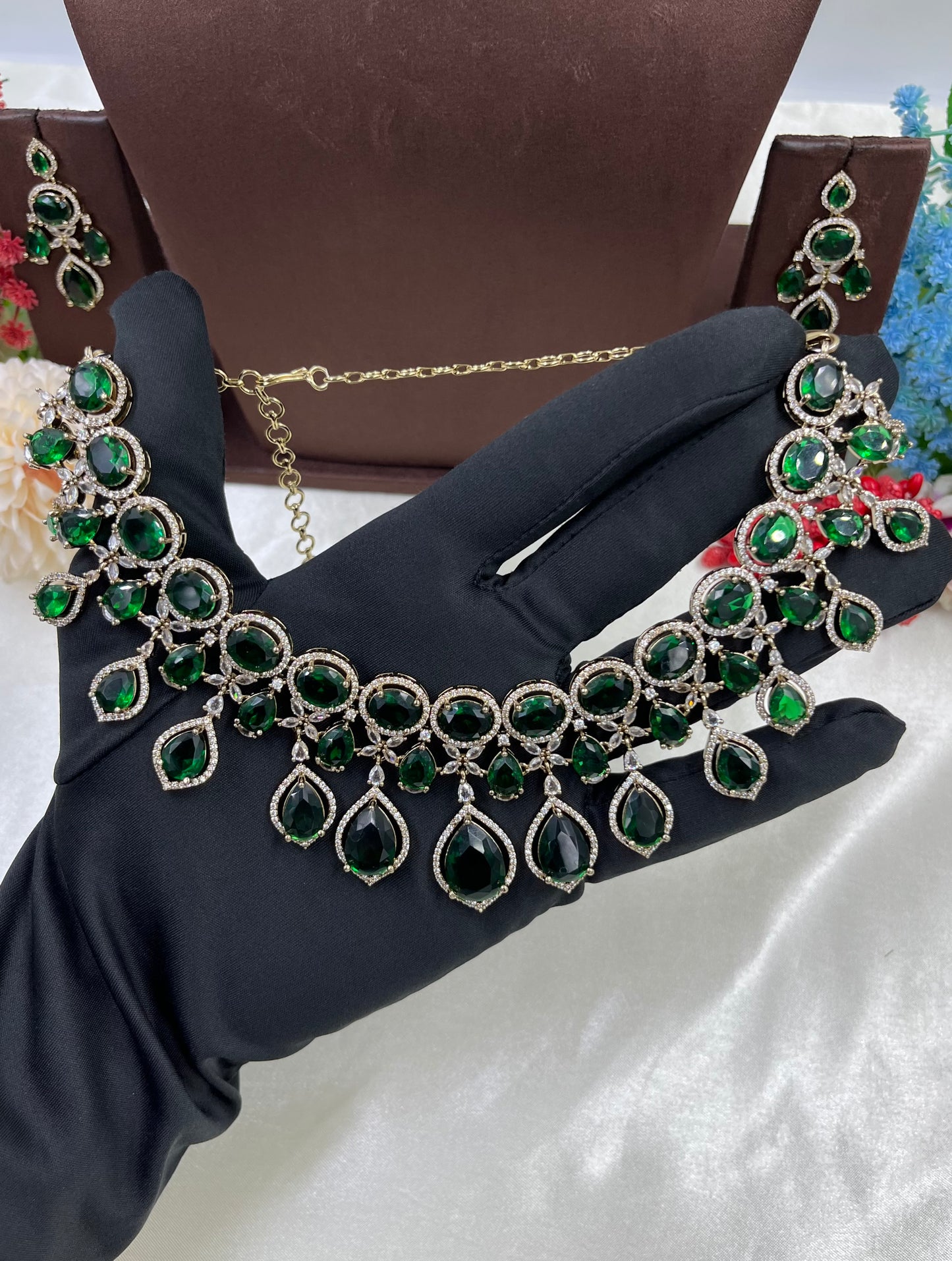 Viba Drop Victorian Necklace set