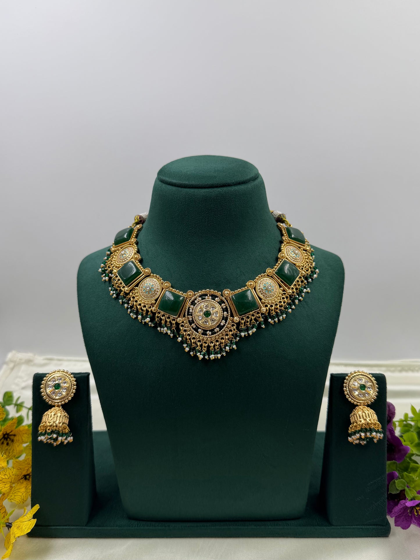 Hanvi Heritage Necklace Set