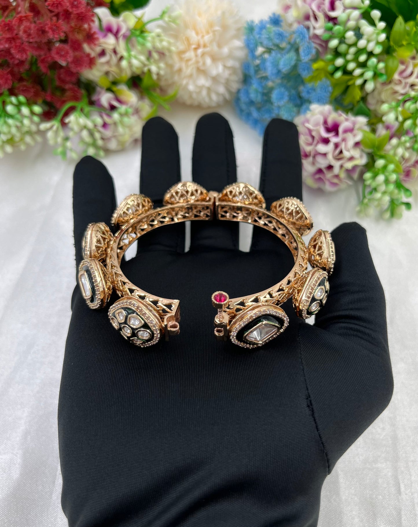 Noori Moissanite Kundan Pachali Bangles (Openable)