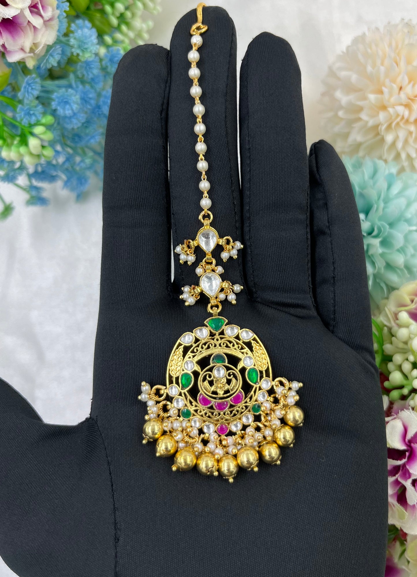 Saanvika Pachi Kundan Mang Tika