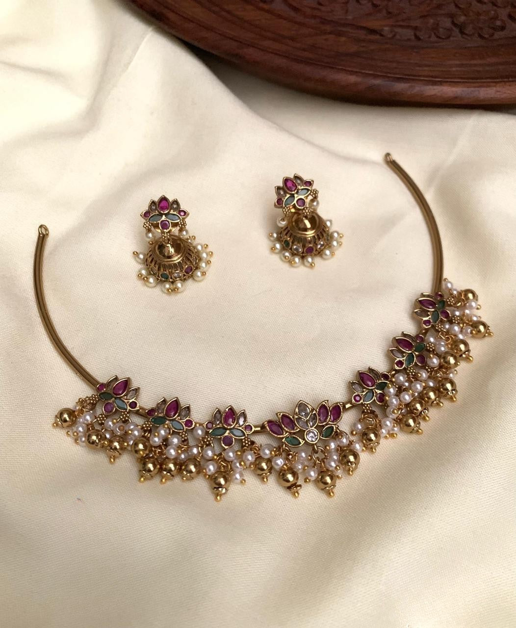 Lotus Pearl Hasli Victorian Necklace Set - Multi