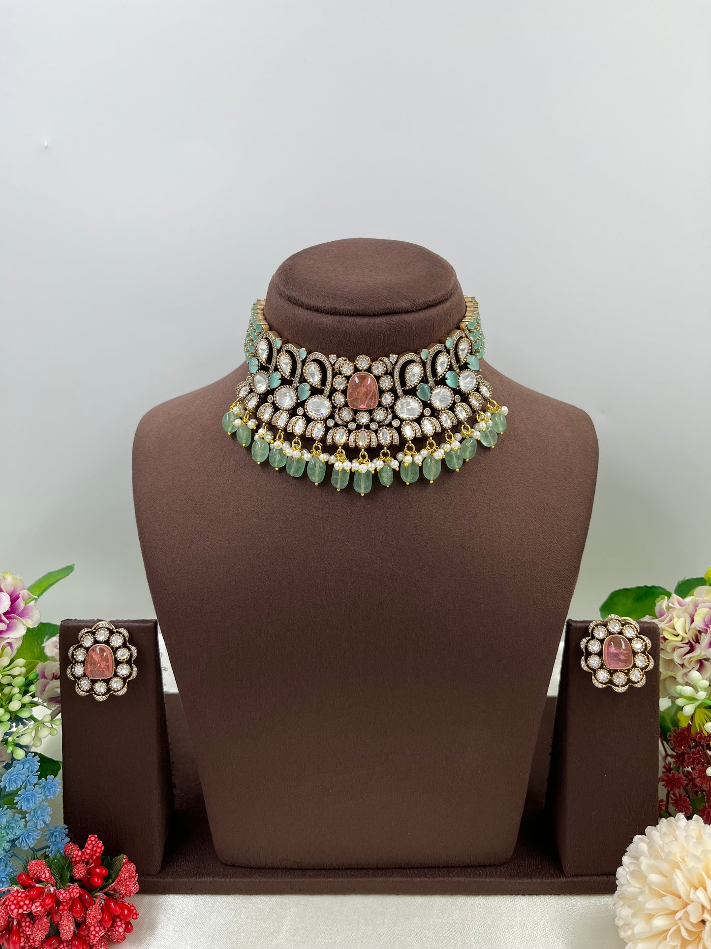 Soverian Polki Kundan Choker Necklace
