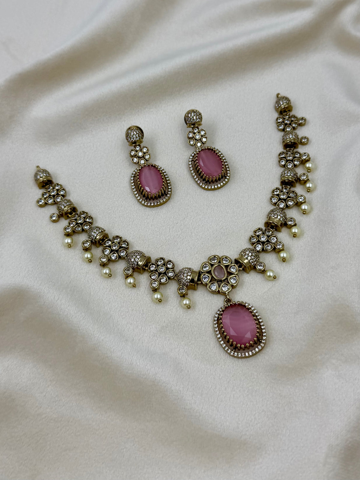 Pooja Victorian Delicate Necklace Set