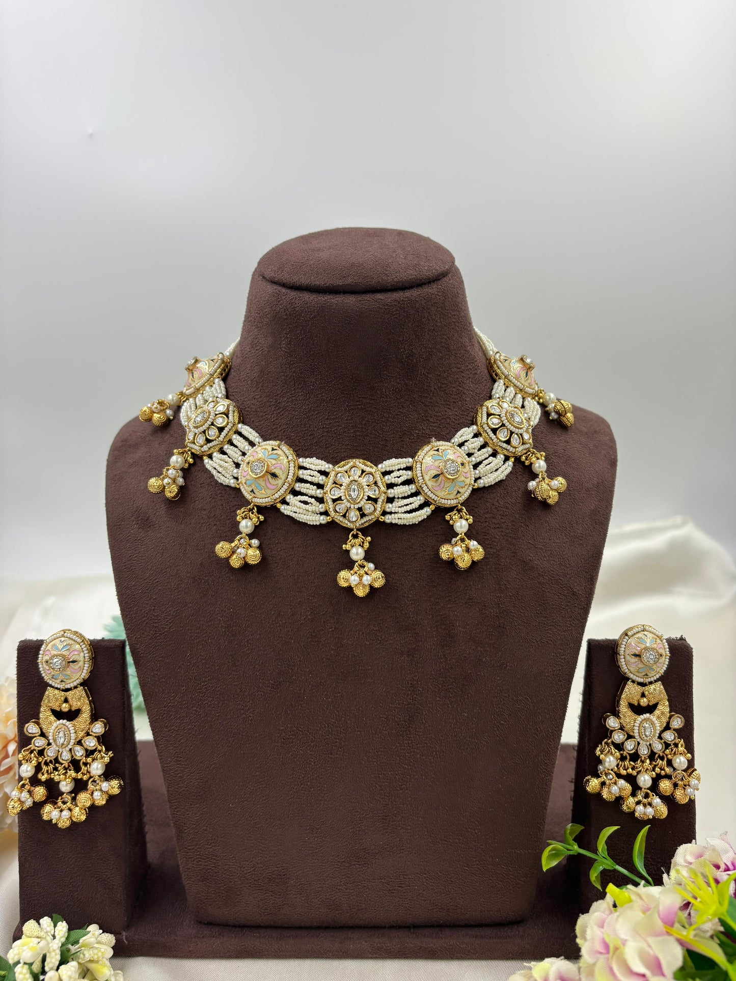 Prisha Premium Antique Gold Necklace Set