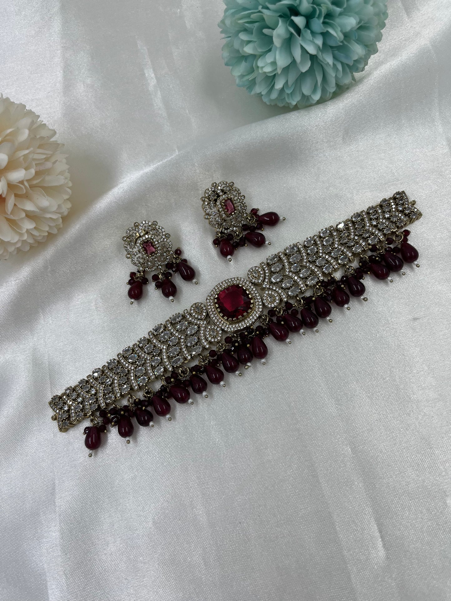 Sora Victorian Choker Necklace Set