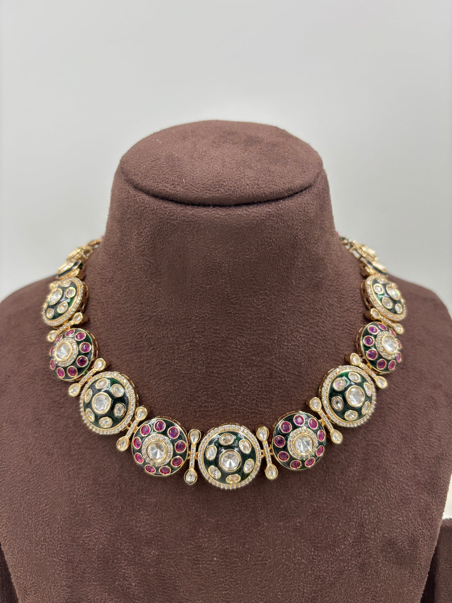 ZAYRA KUNDAN PREMIUM MOISSANITE NECKLACE deta
