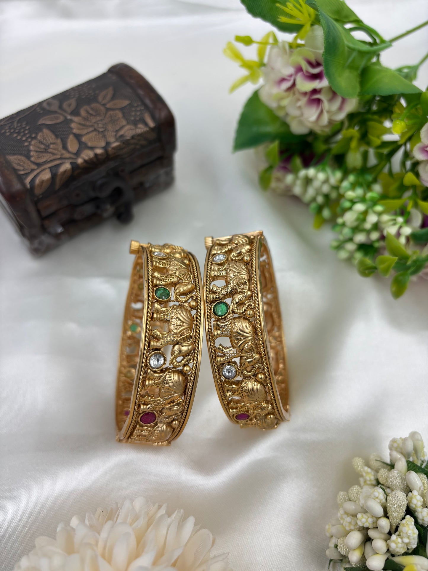 Kanchan Premium Heritage Bangles