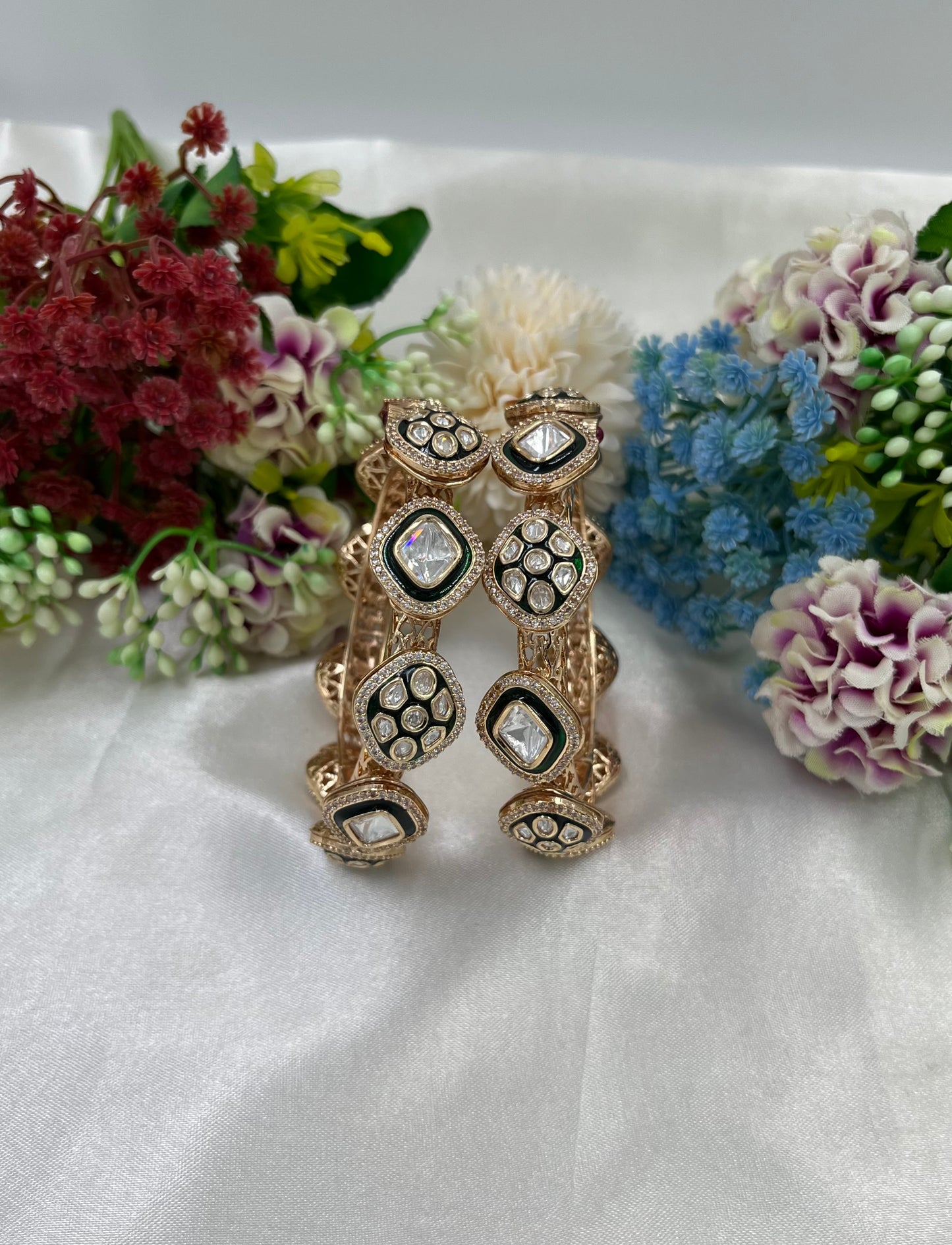 Noori Moissanite Kundan Pachali Bangles (Openable)