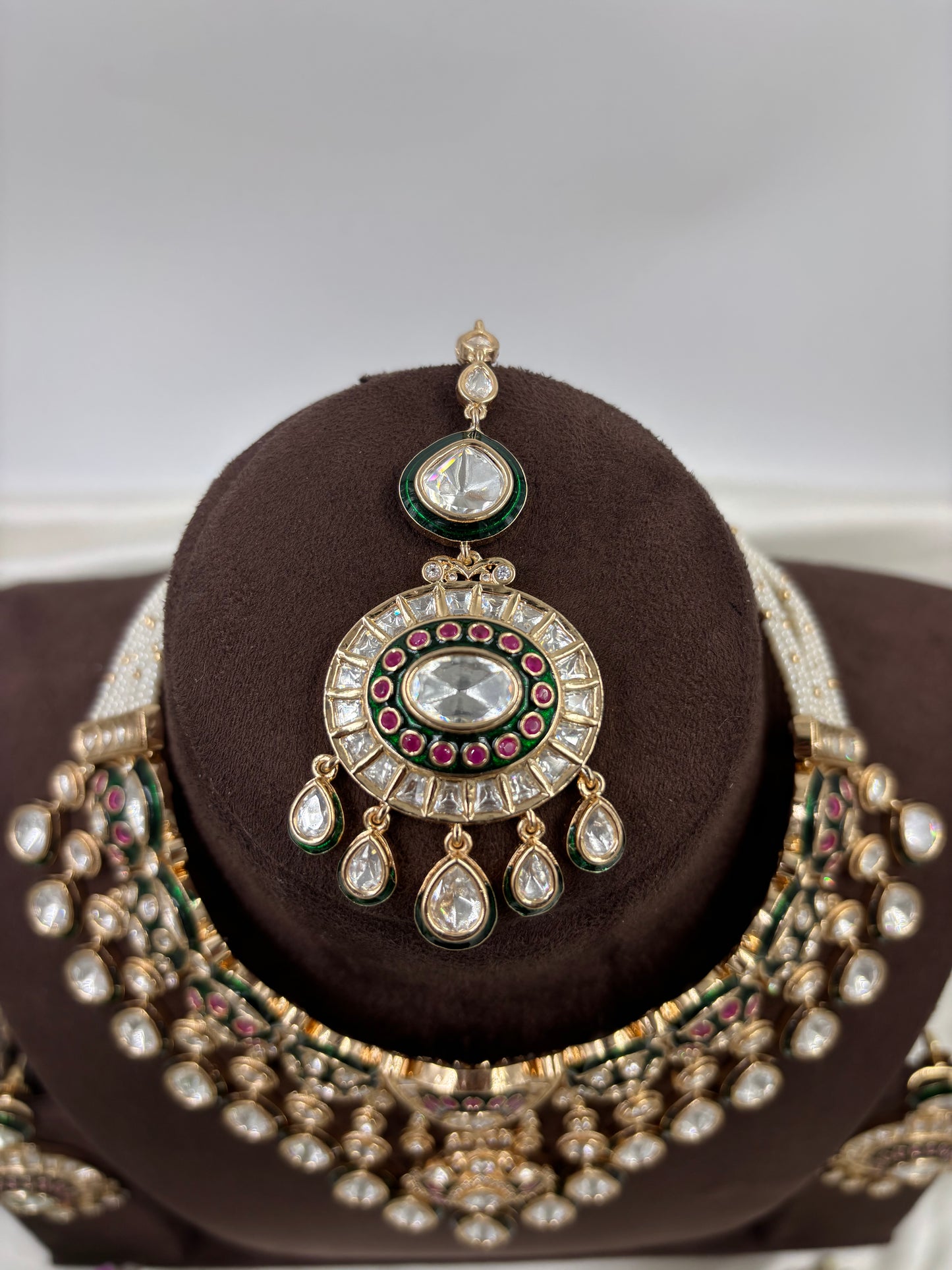 Naayab Vilasa Choker Moissanite Kundan Necklace.