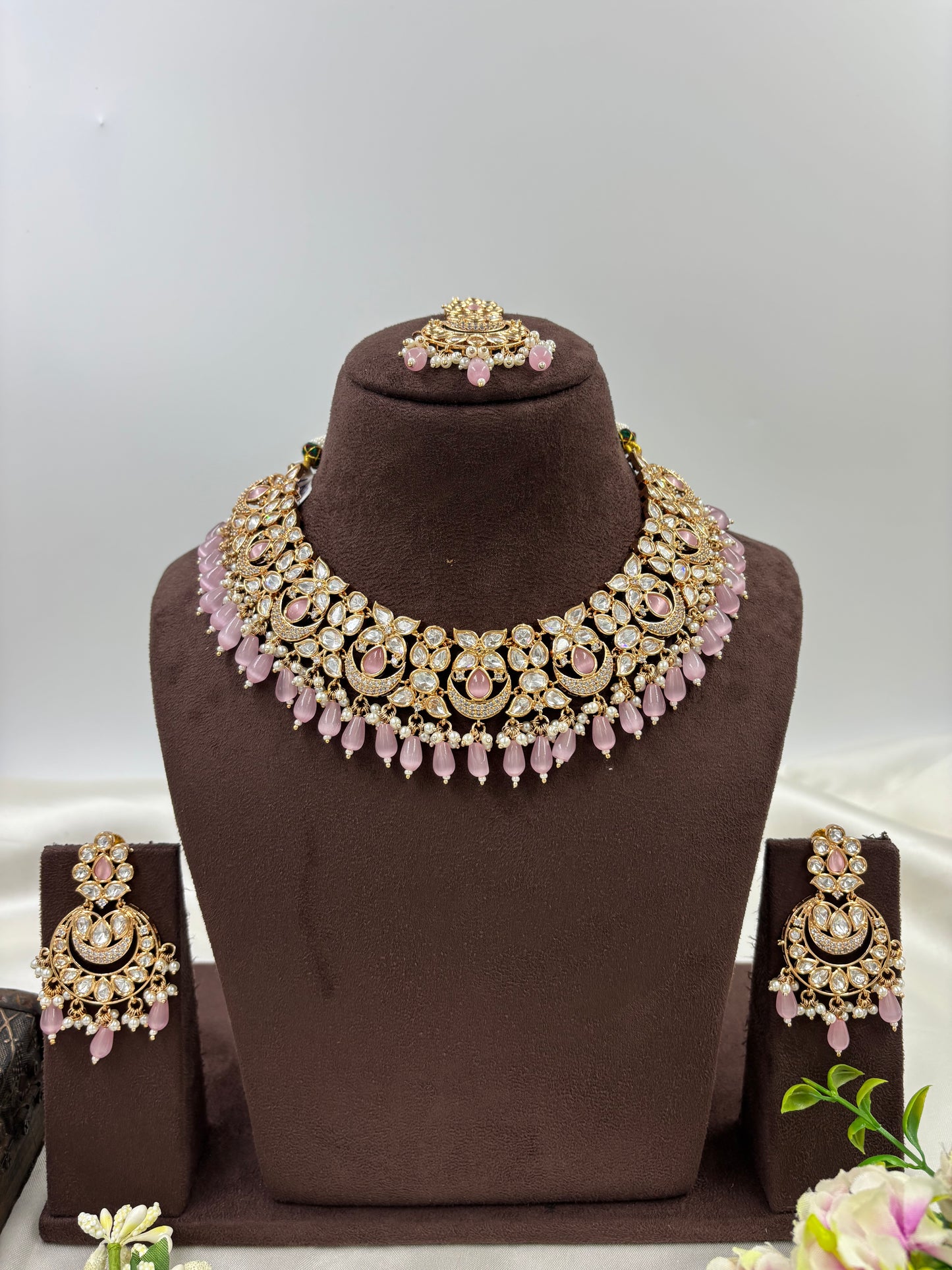 ZEENAT MOISSANITE KUNDAN PEARL NECKLACE SET