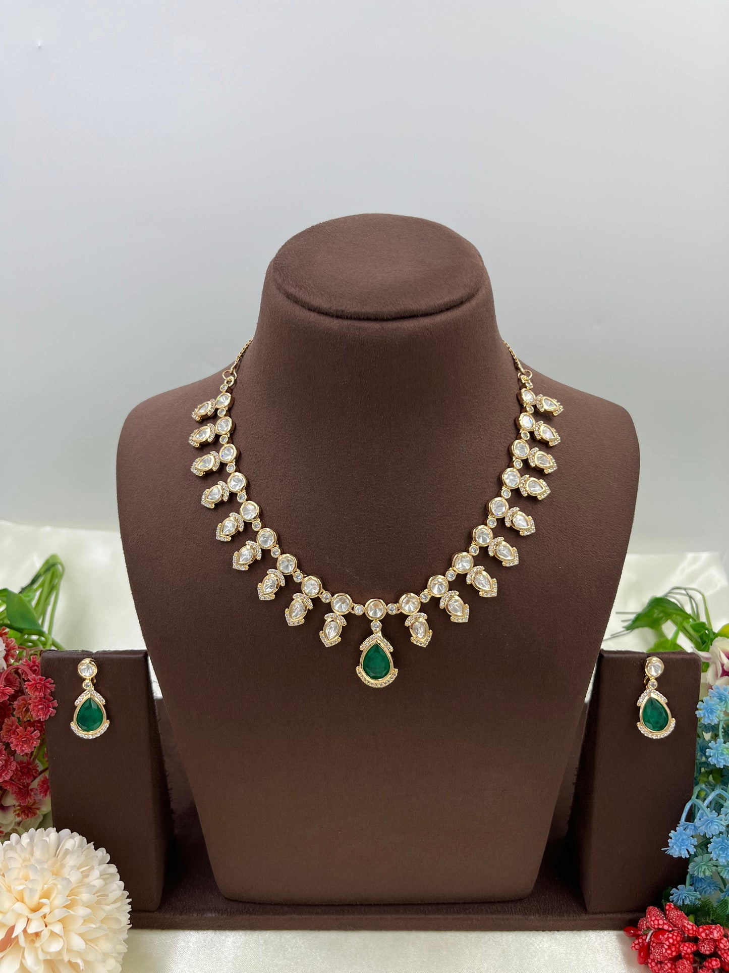 Eterna Moissanite Kundan Necklace