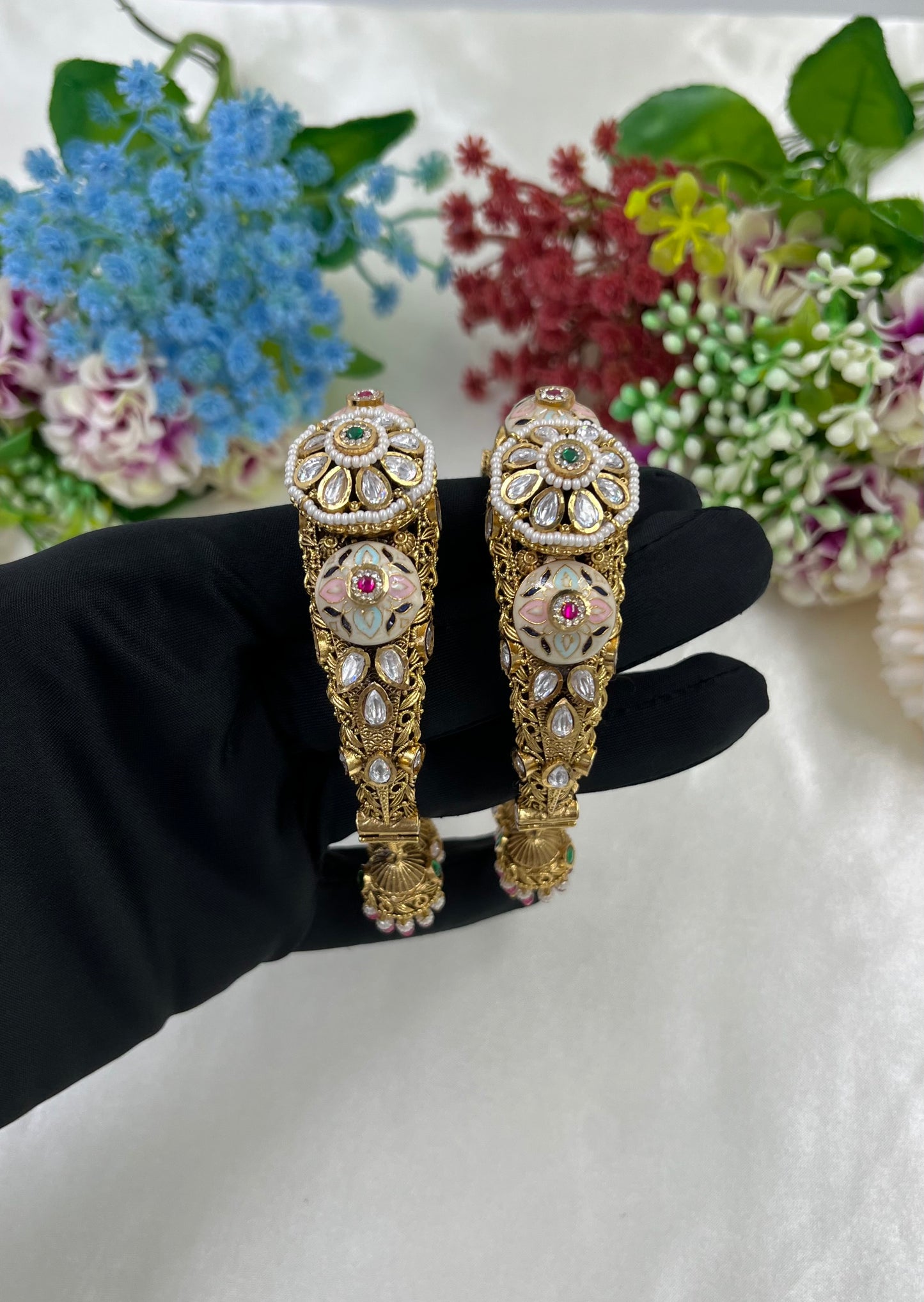 ANTIQUE GOLD PREMIUM JUMKA BANGLES SET