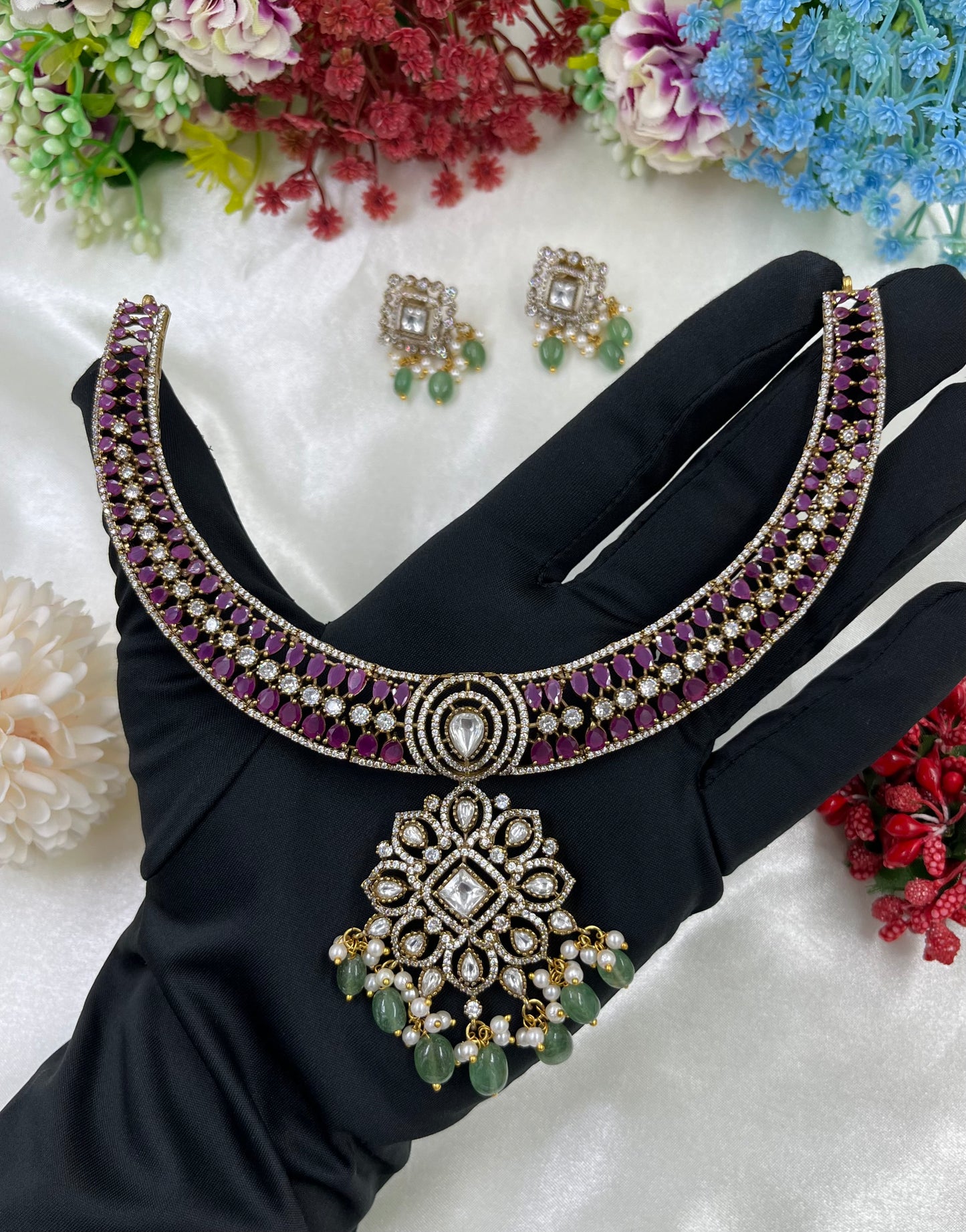 Gowri Premium Victorian Hasli Necklace