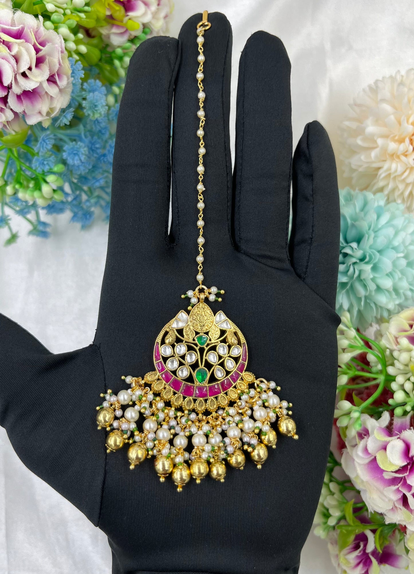 Mohini Pachi Kundan Mang Tika