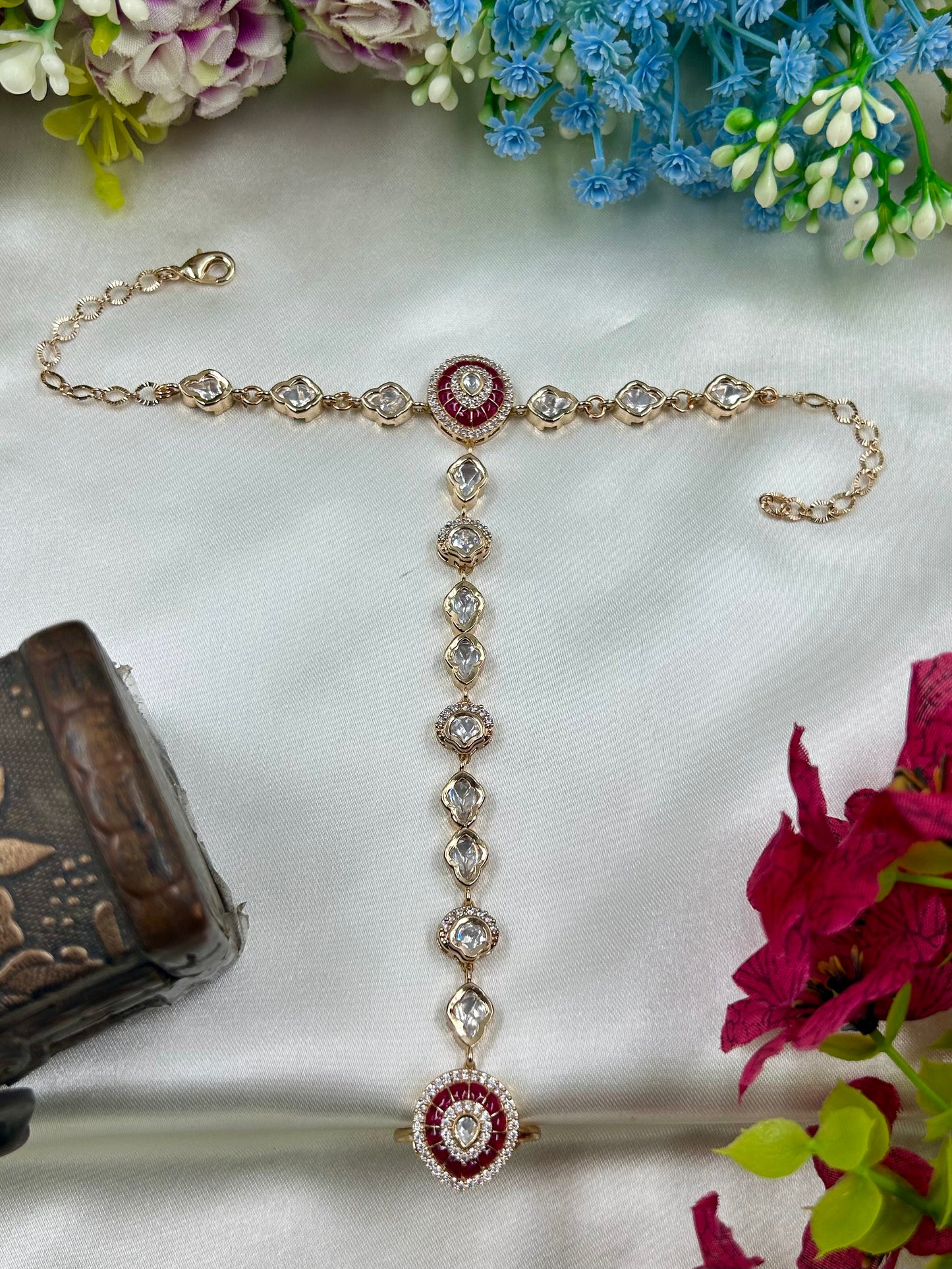 Sakshi Moissanite Hath Panja