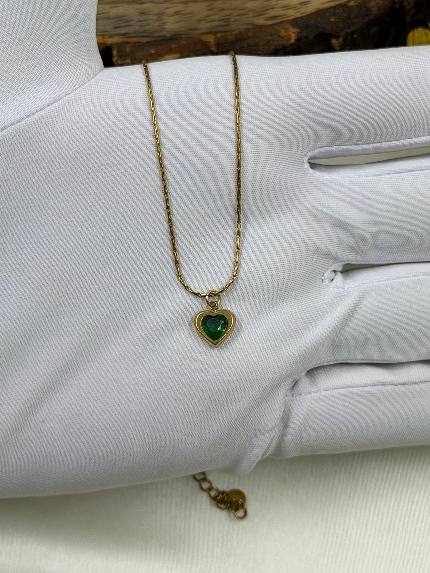 Kaira Green Heart Gold Chain