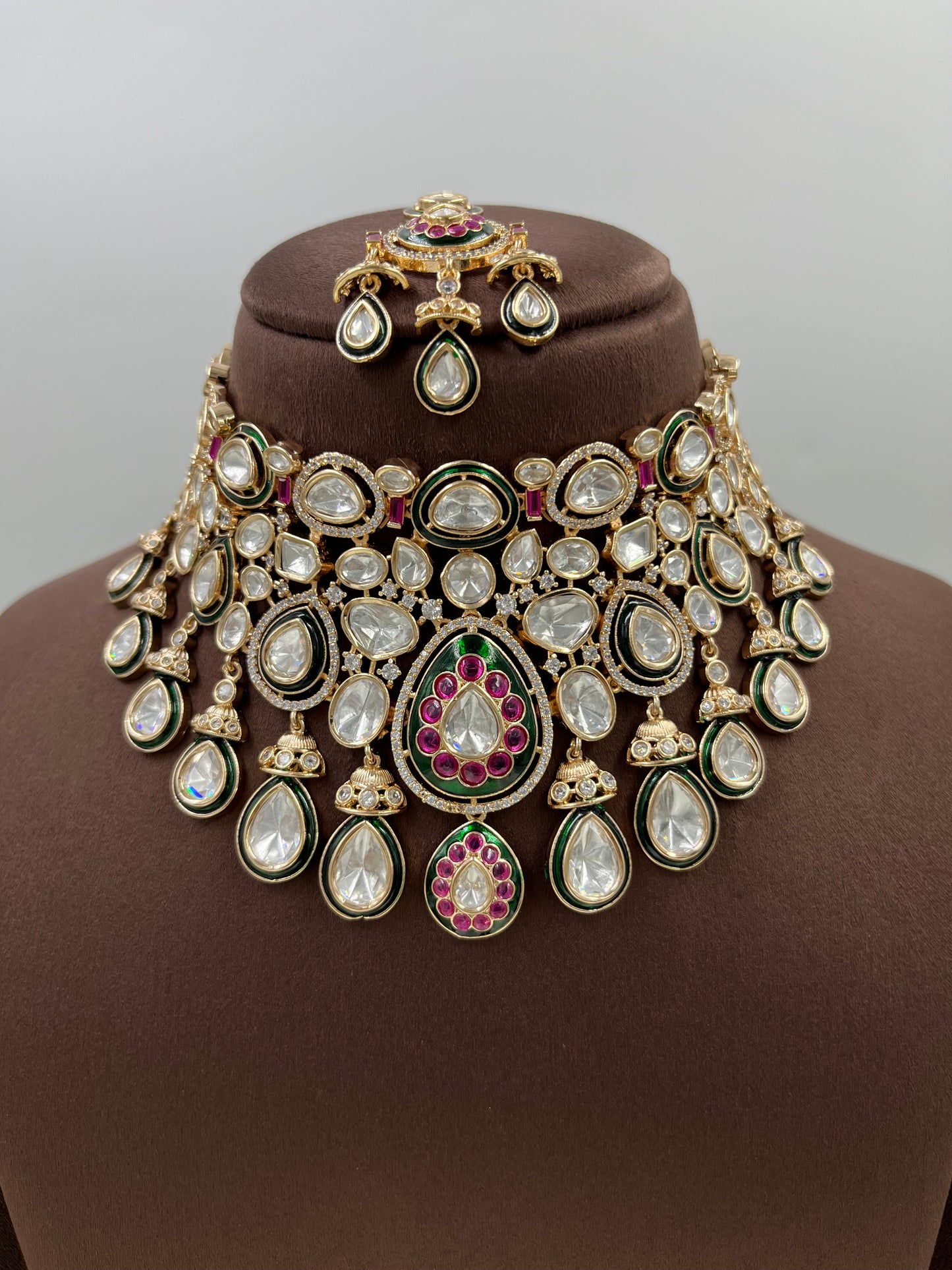 Varnika Choker Moissanite Kundan Necklace