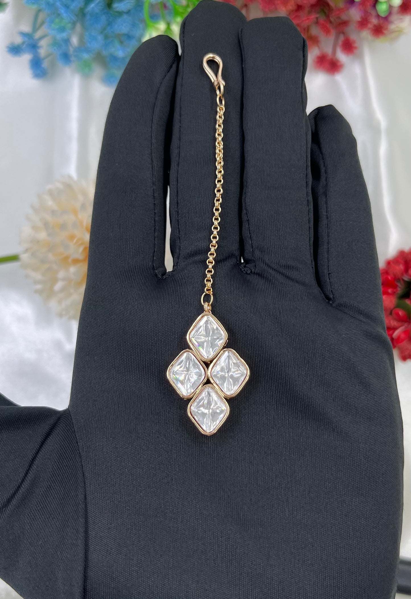 Swara Moissanite Kundan Mang Tika