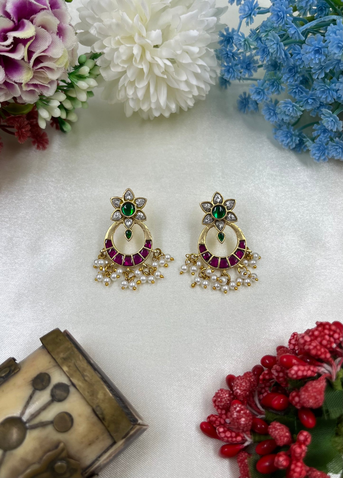 Tara Jadau Pachi Kundan Earring