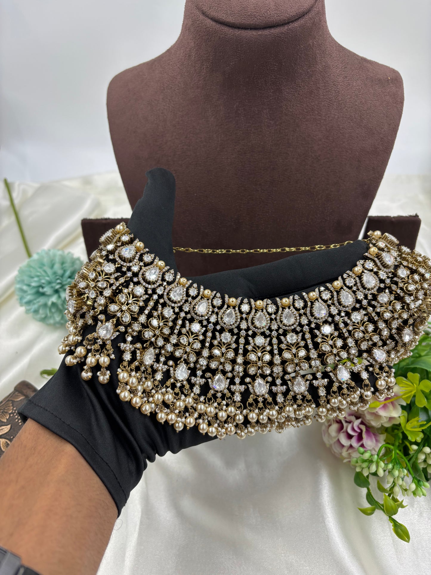 Hiren premium Moissanite Kundan Semi Bridal Necklace set