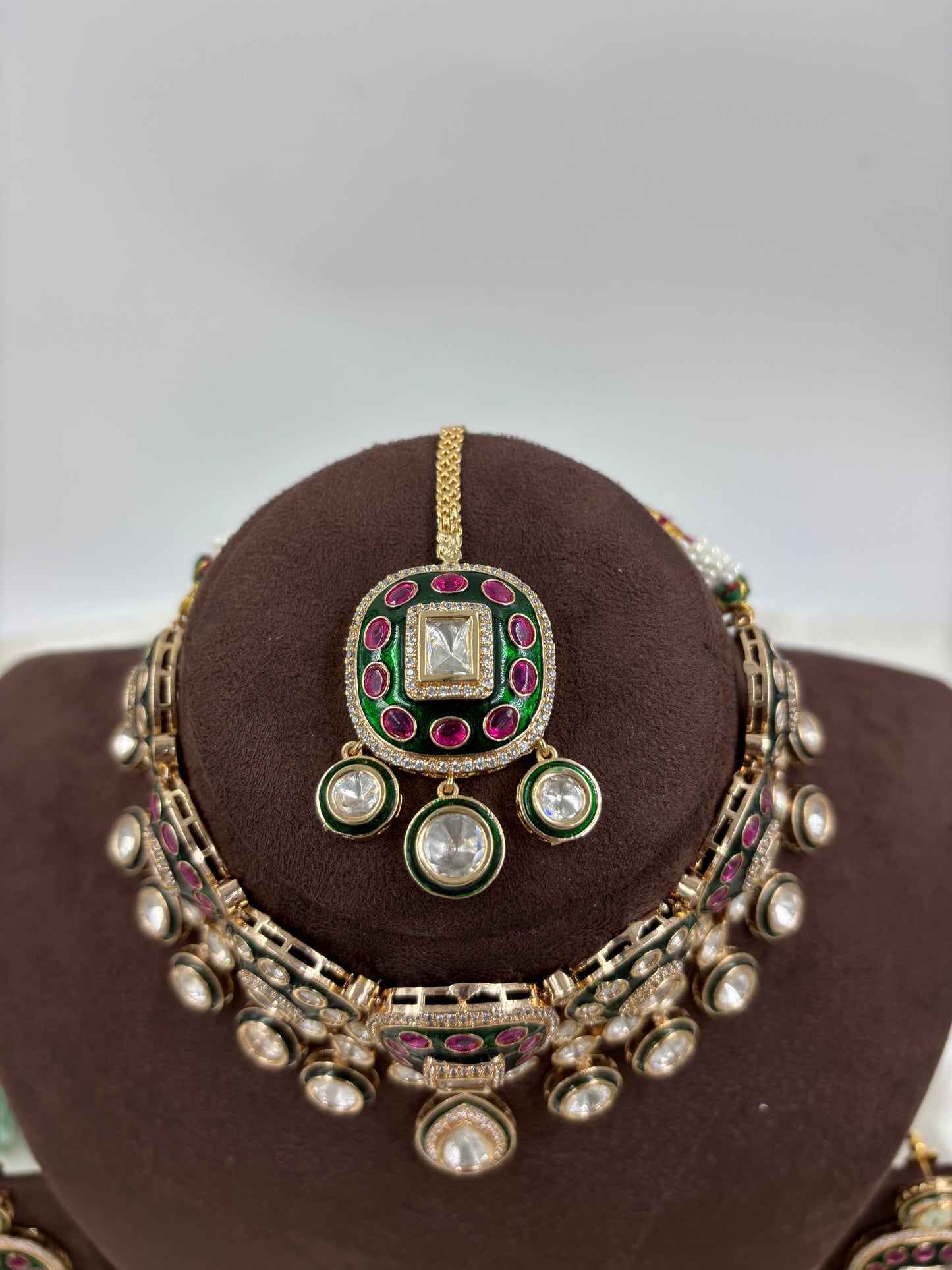 ZAREEN KUNDAN CHOKER MOISSANITE DROP NECKLACE.