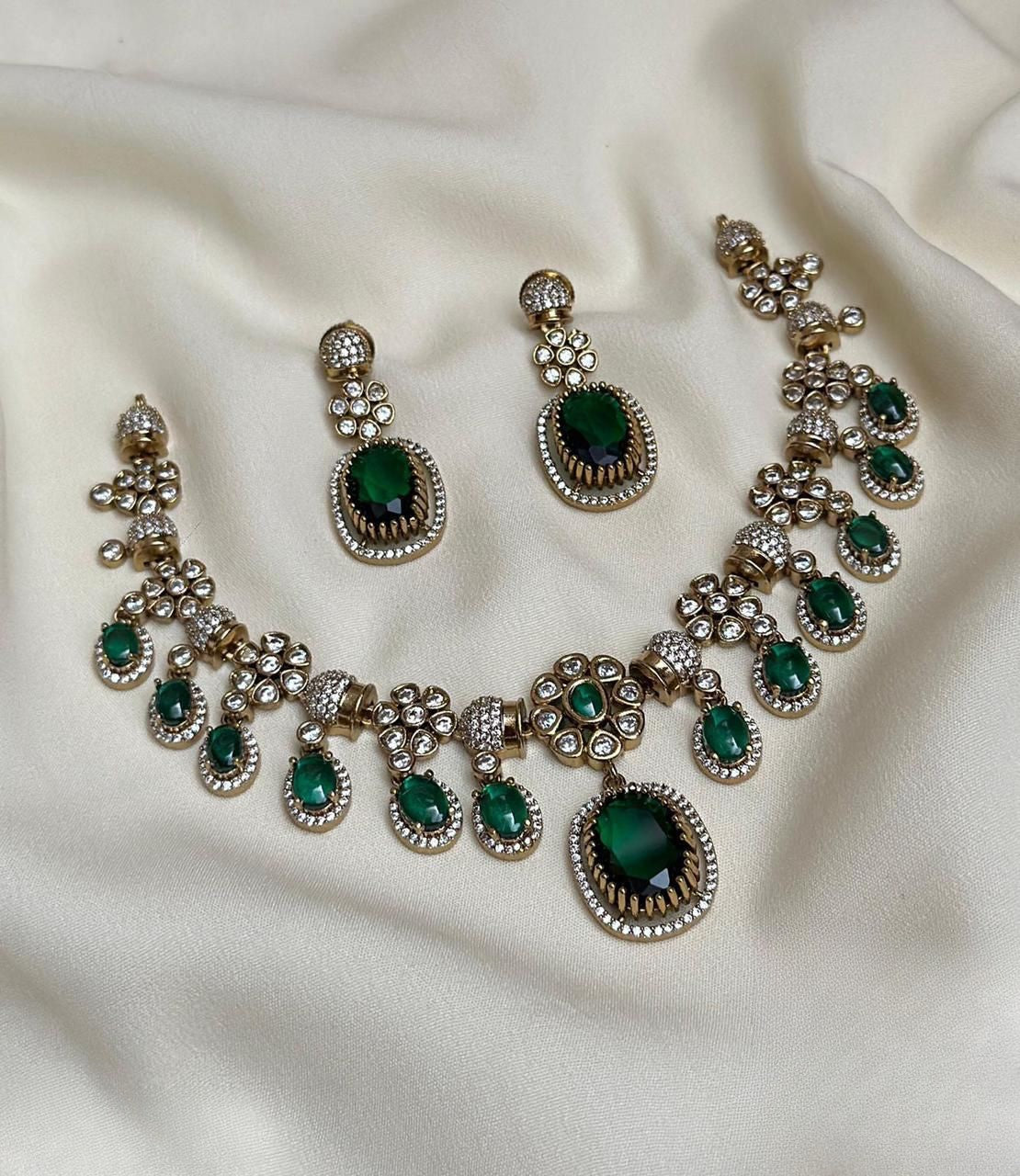 Zia Drop Victorian Necklace Setq