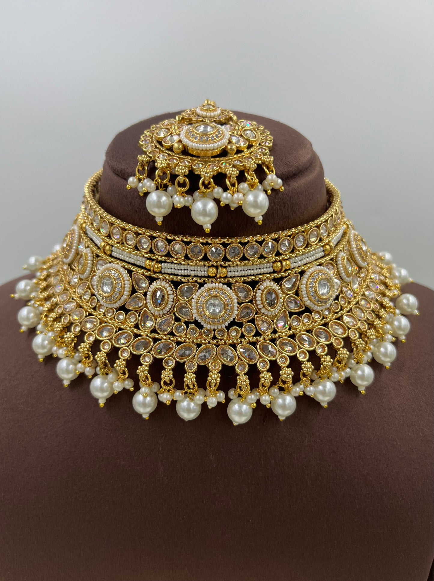 Eesha Traditional Choker