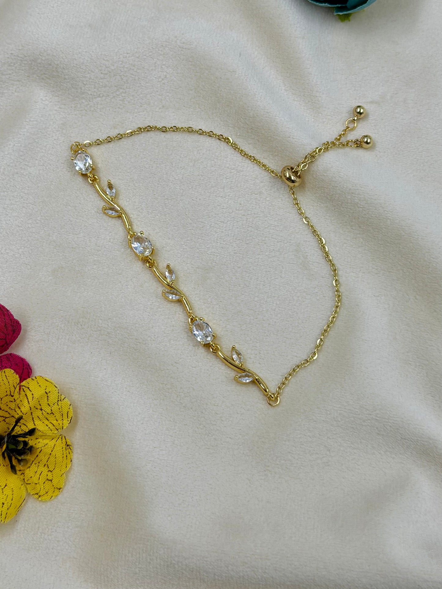 Vine Spark Anti-Tarnish Stainless Steel Bracelet (Adjustable)