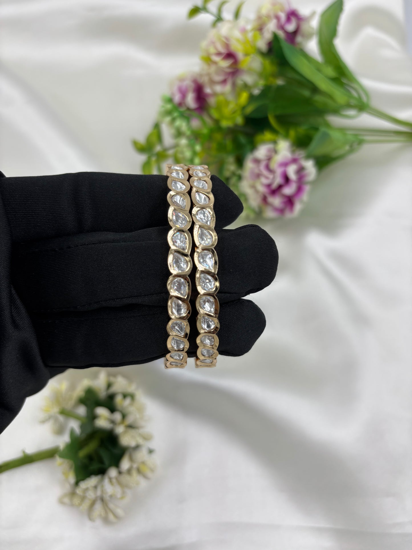 Sitam Moissanite Kundan Premium Bangles Set