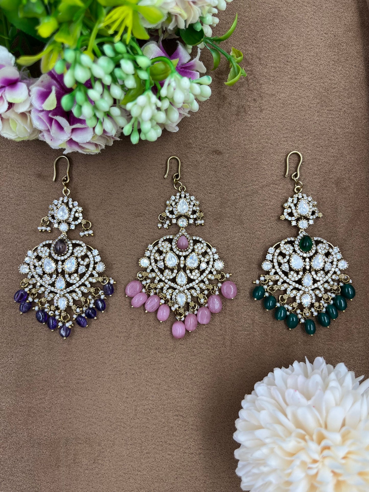 Kalyani Royale Kundan Maang Tikka