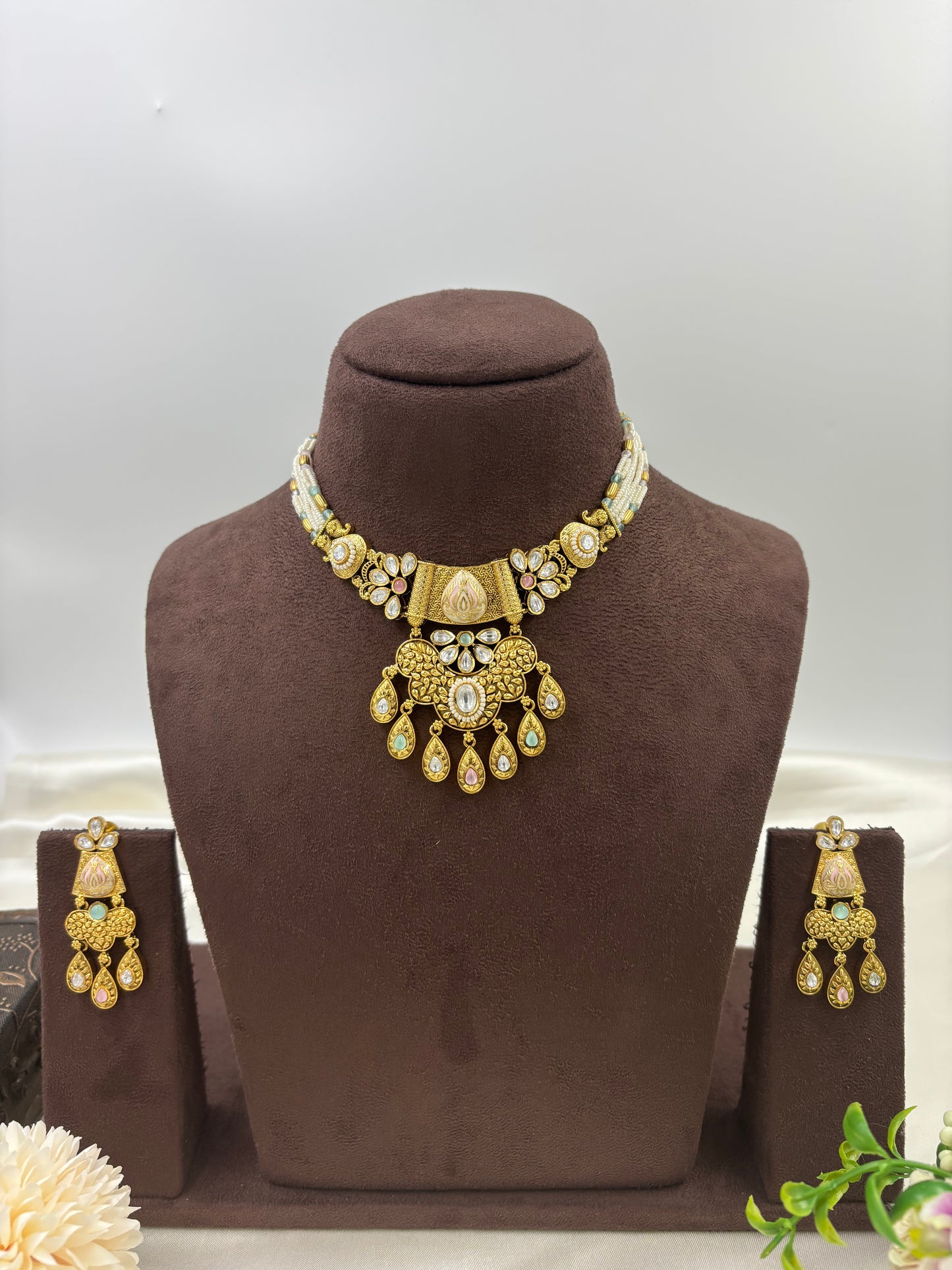 Reeja Antique Gold Necklace Set