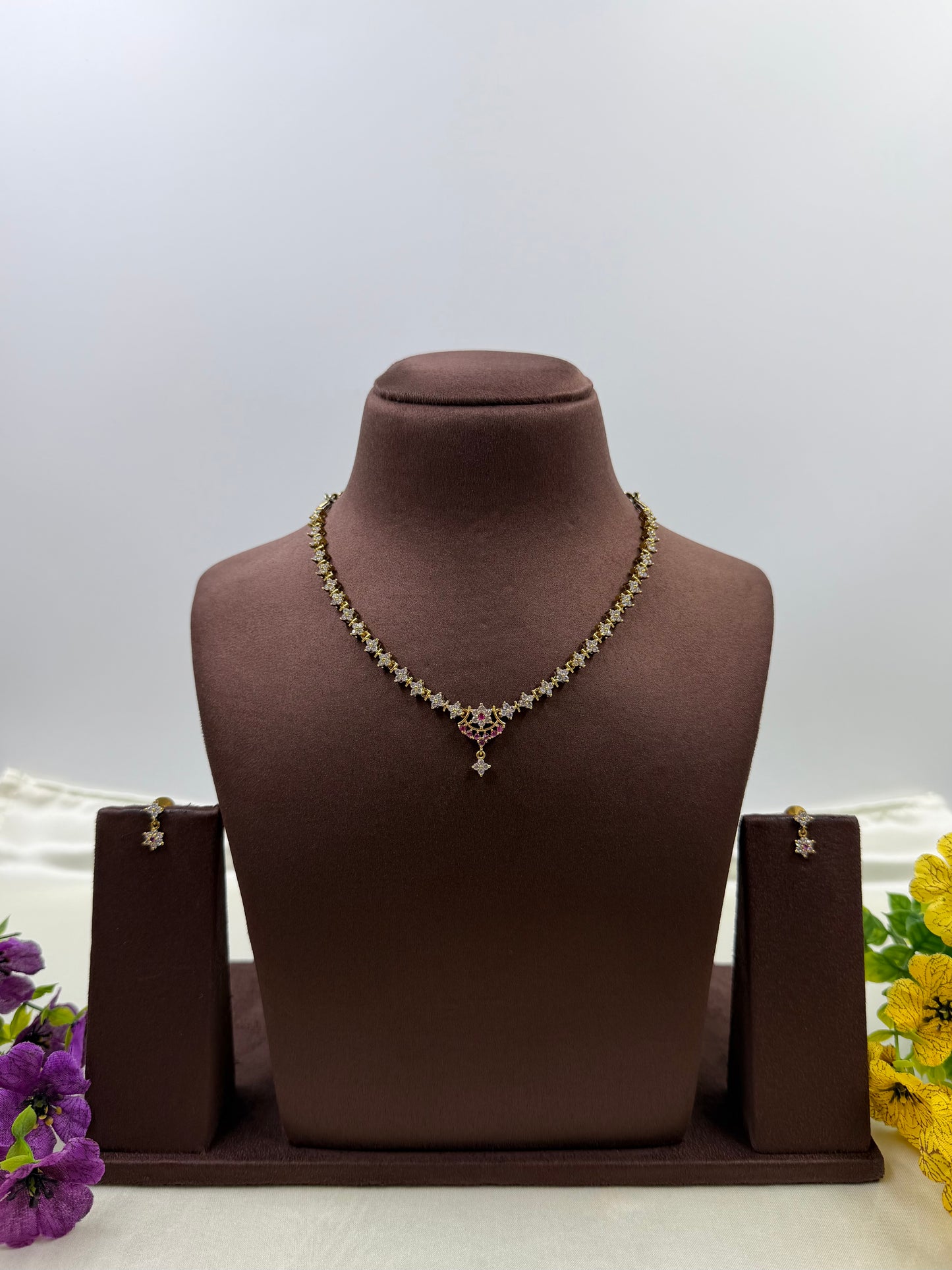 Bela Victorian Delicate Necklace