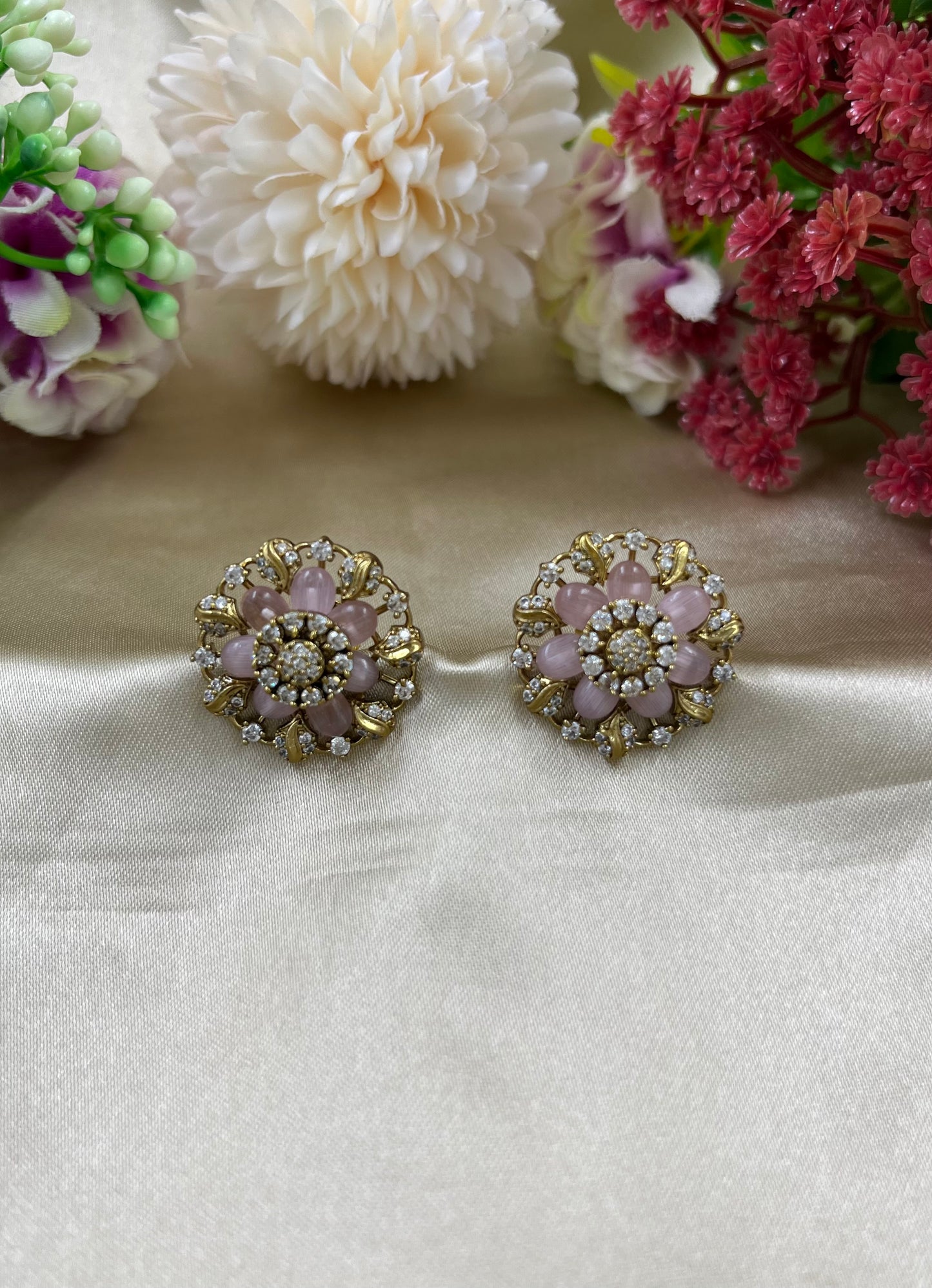 Vastra Premium Ad Earing