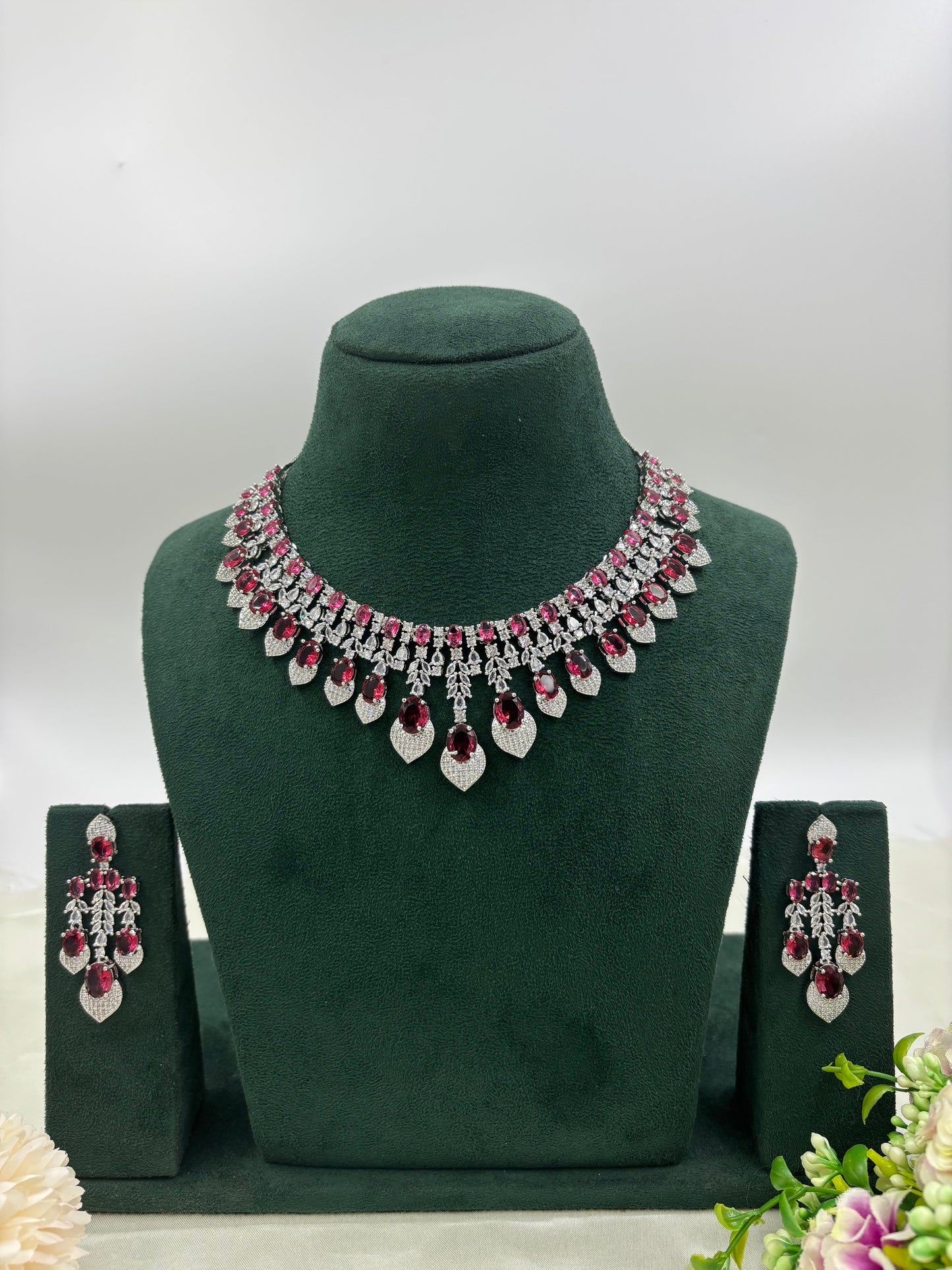 Viona V Shape American Necklace Set hu - Whine Red
