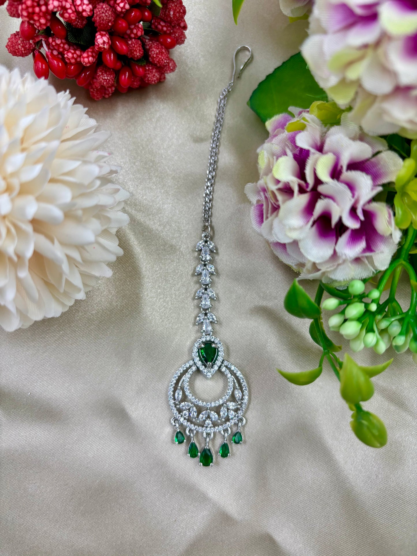 AMERICAN DIMOND DROP DESIGN MANG TIKA
