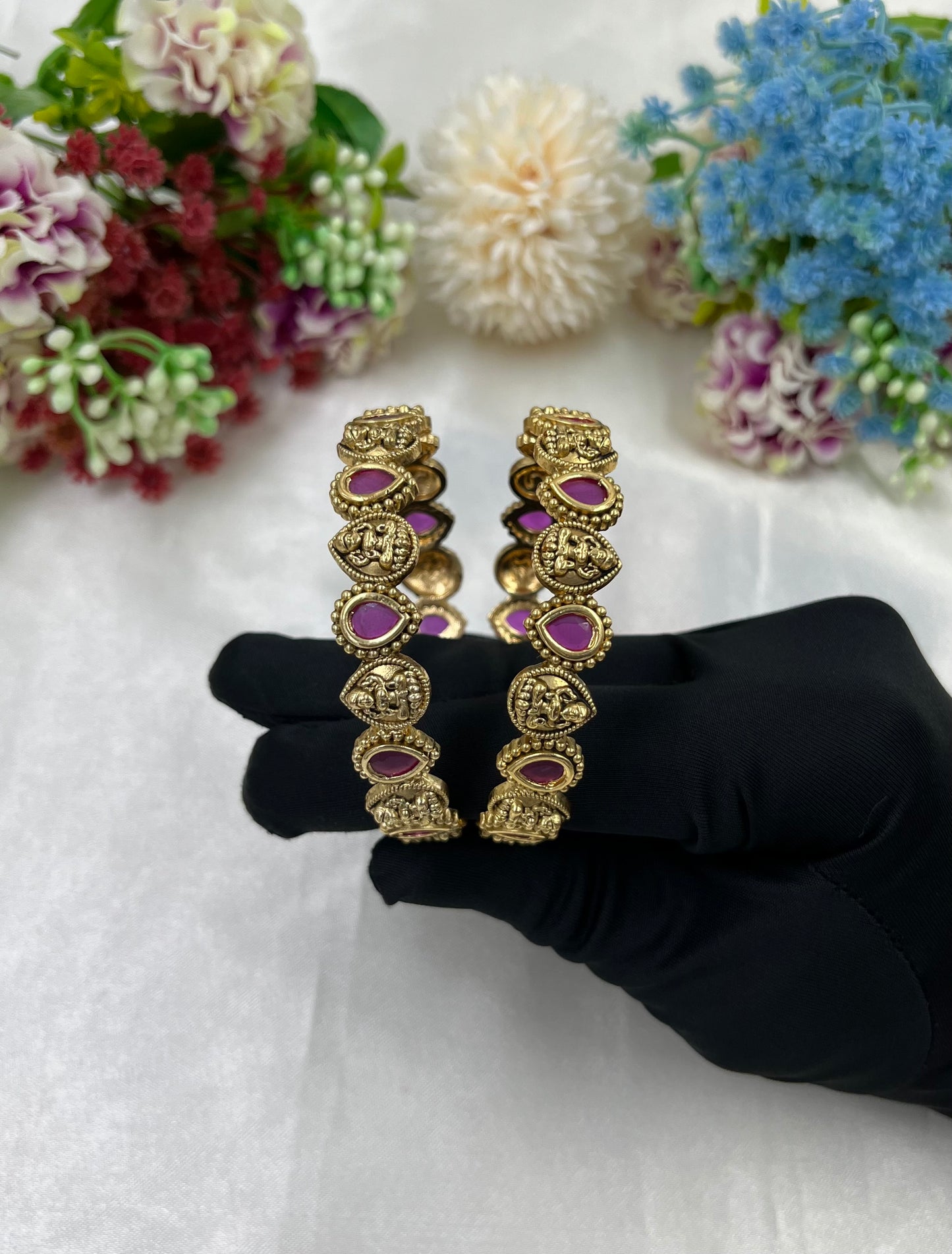 Yashi Lakshmi Temple Bangles