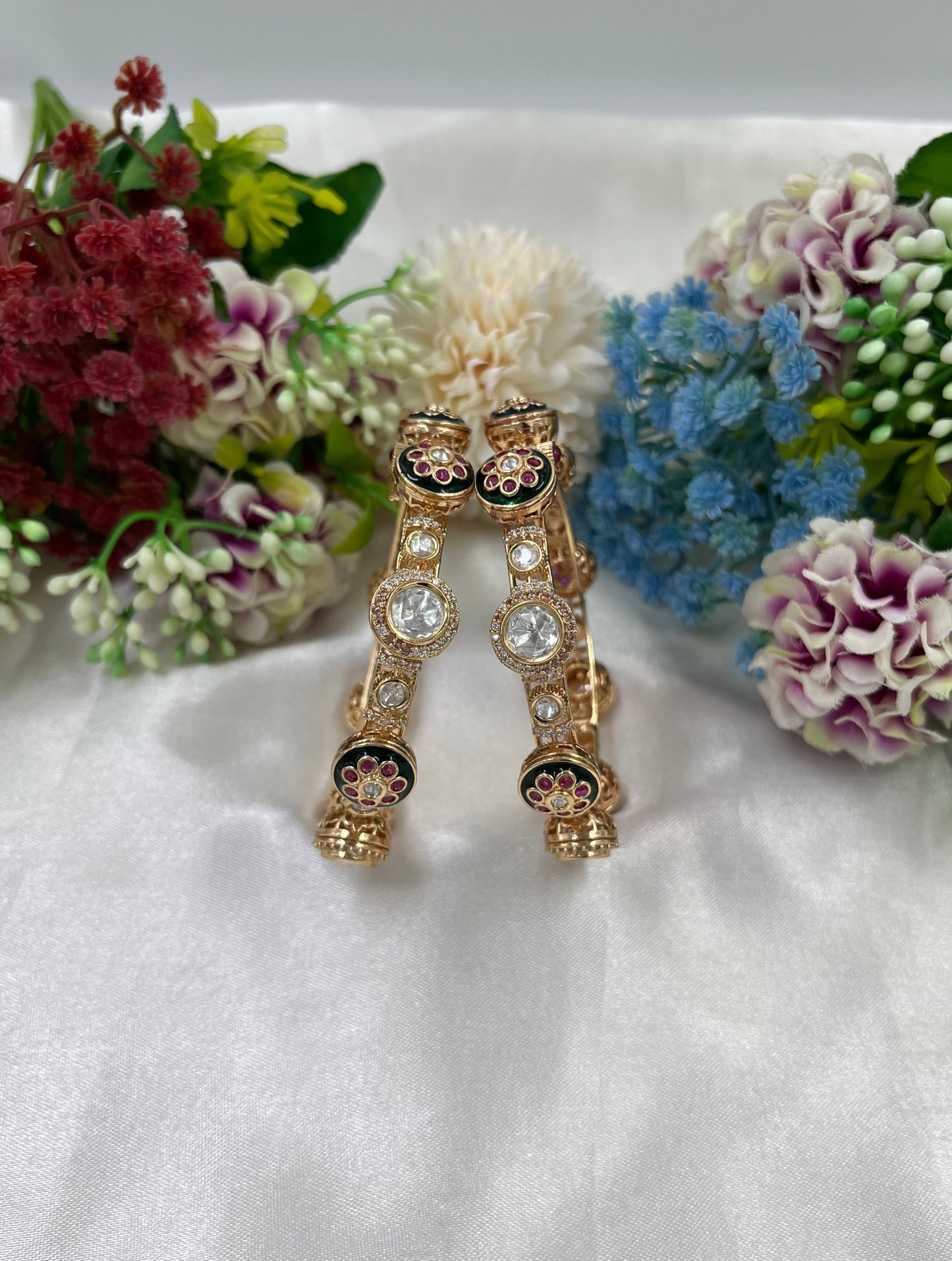 Pachali Moissanite Kundan Bangles (Openable)