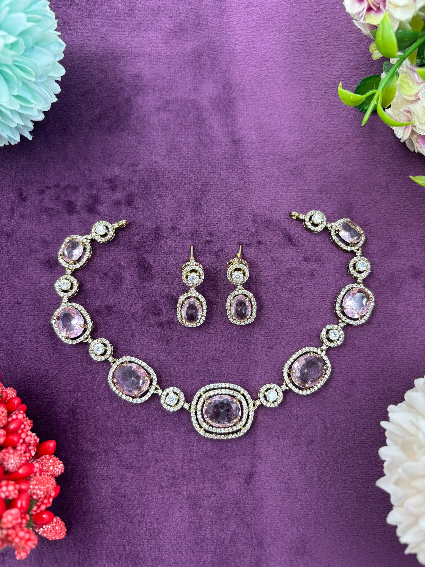 Aarvi Stone Studded Victorian Necklace Set