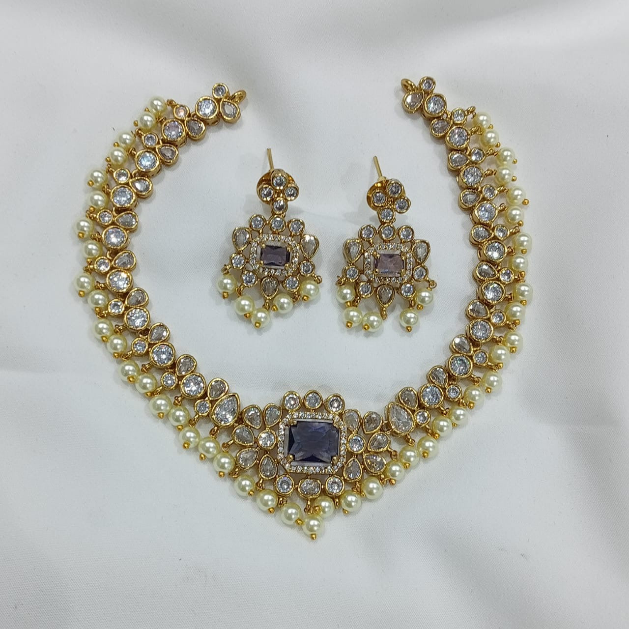 DELICATE MOTI VICTORIAN NECKLACE