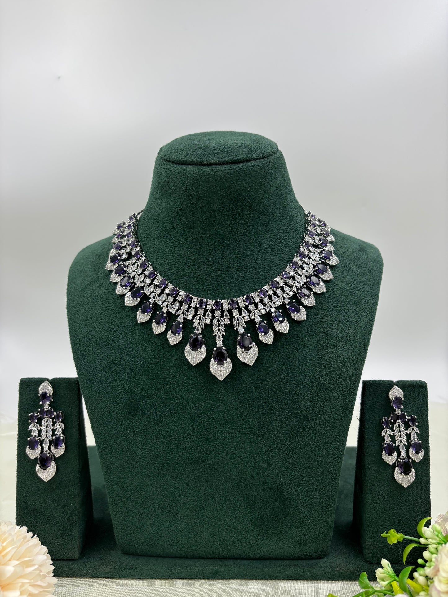 Viona V Shape American Necklace Set