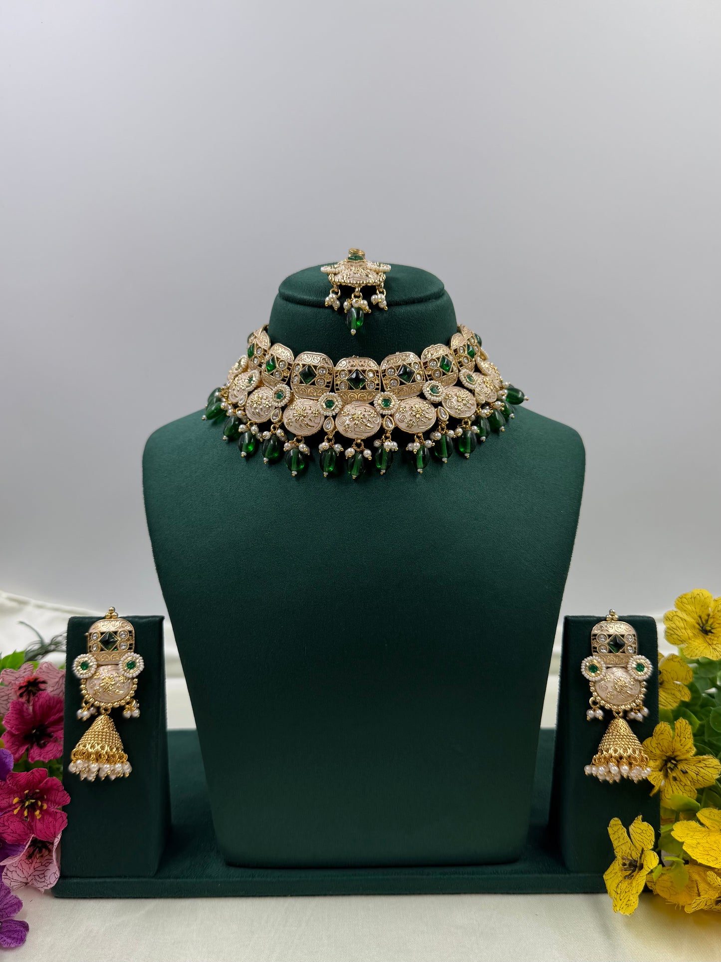 Trupti Choker Necklace Set