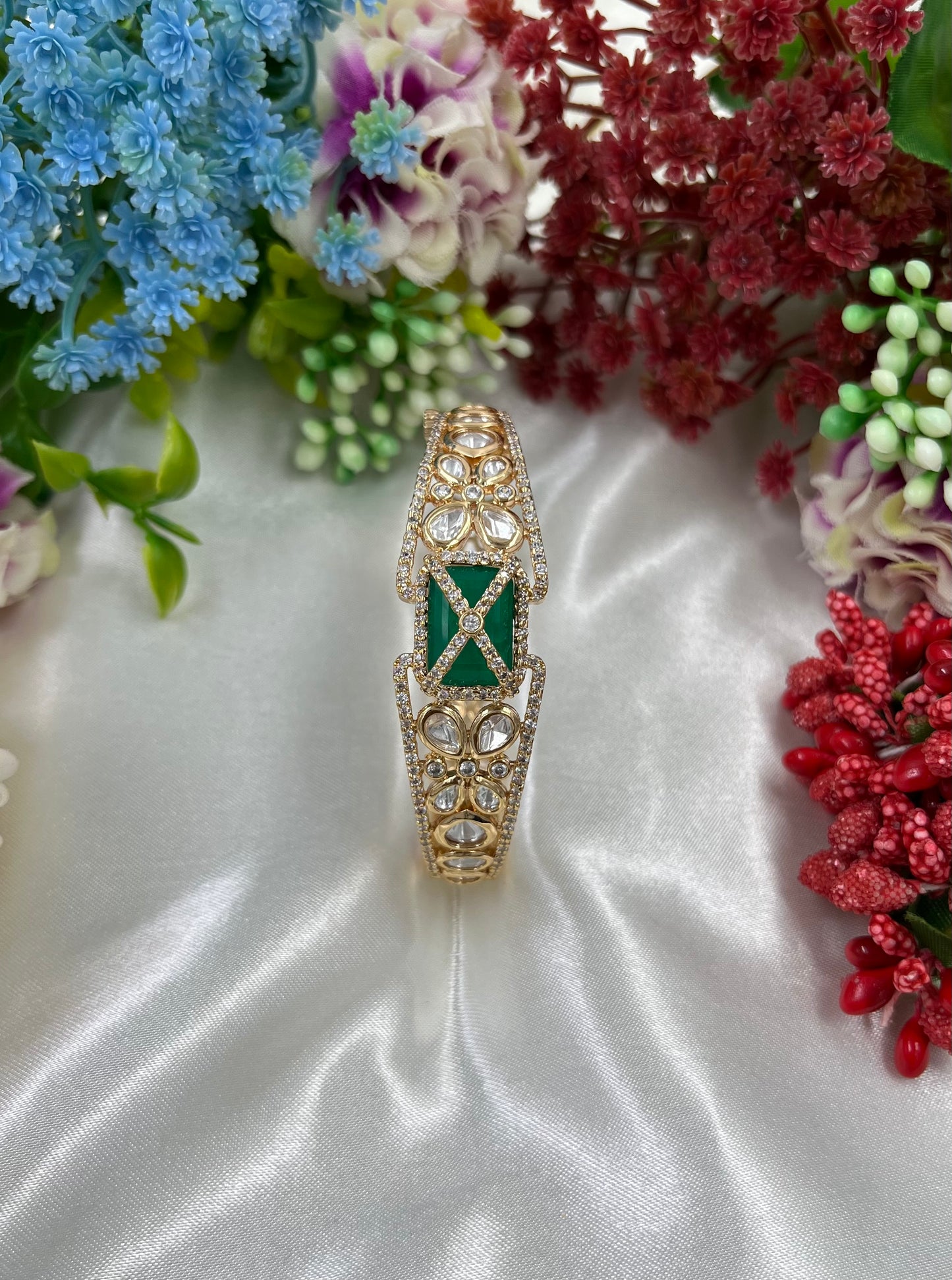Gleamora Moissanite Kundan Bracelet (Openable)