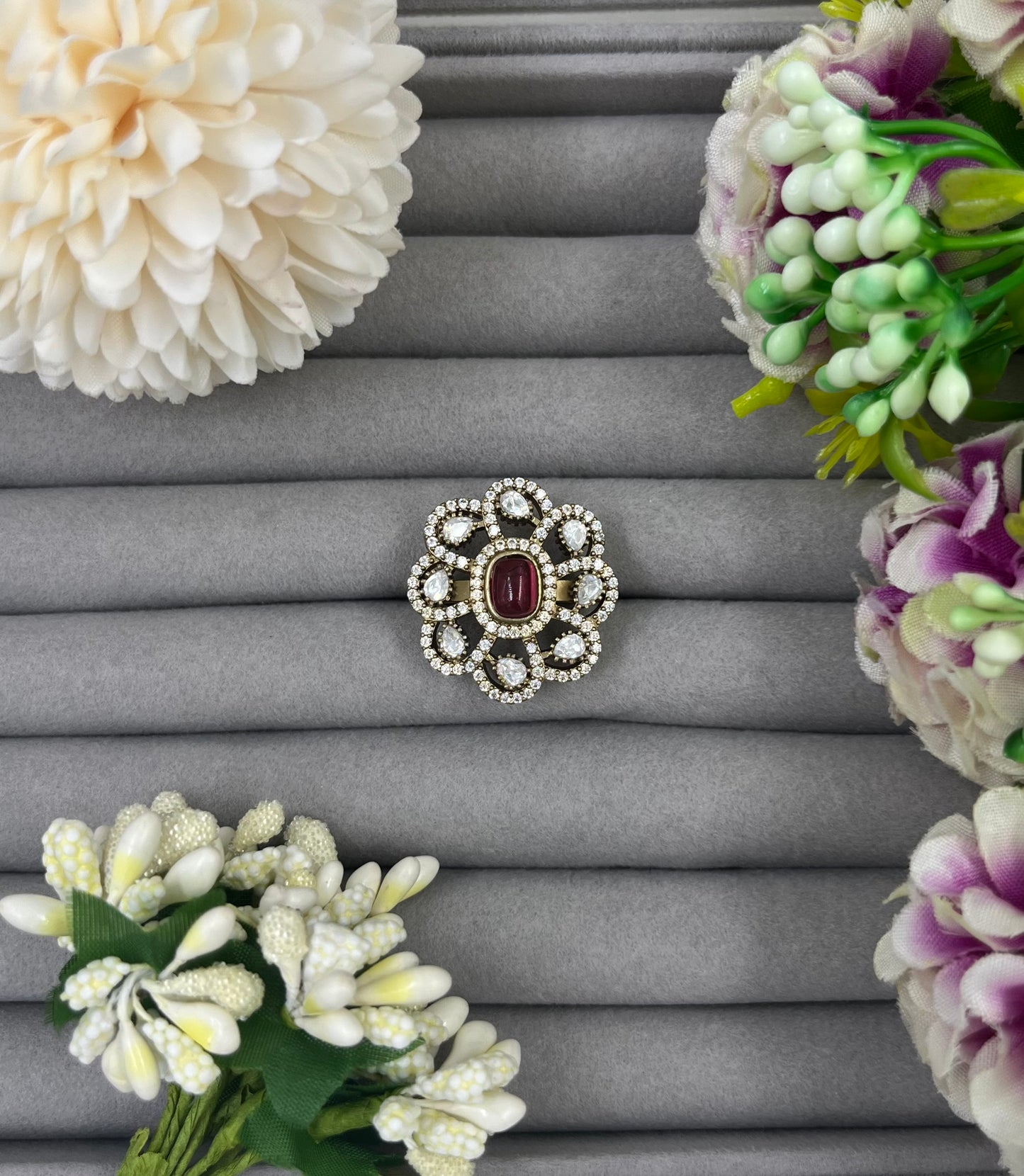 Floral Gemstone Kundan Ring