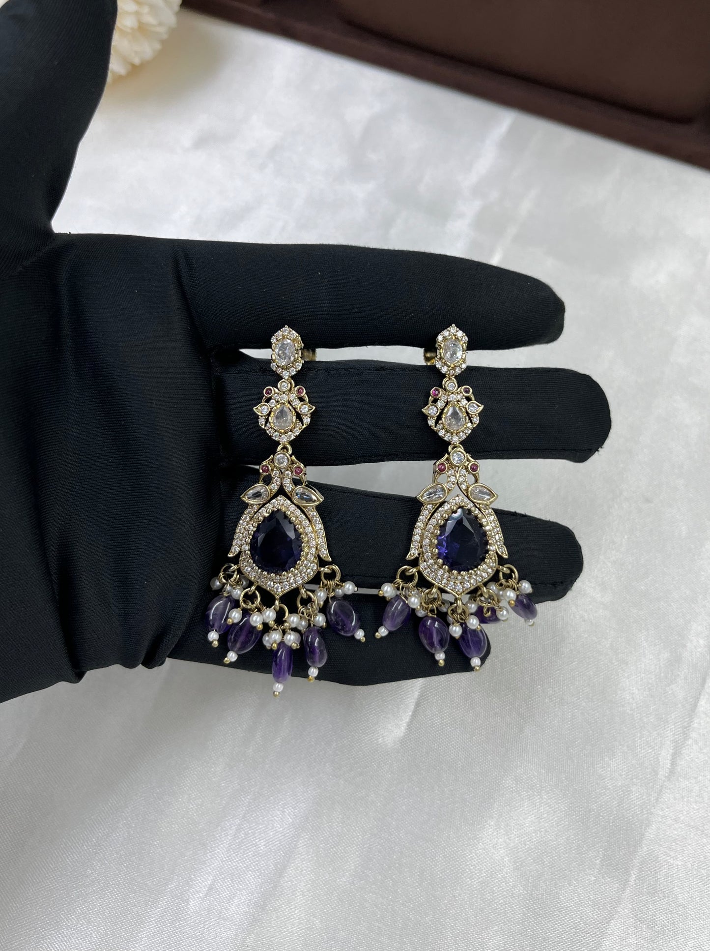 Elysian Shine Victorian Necklace Set