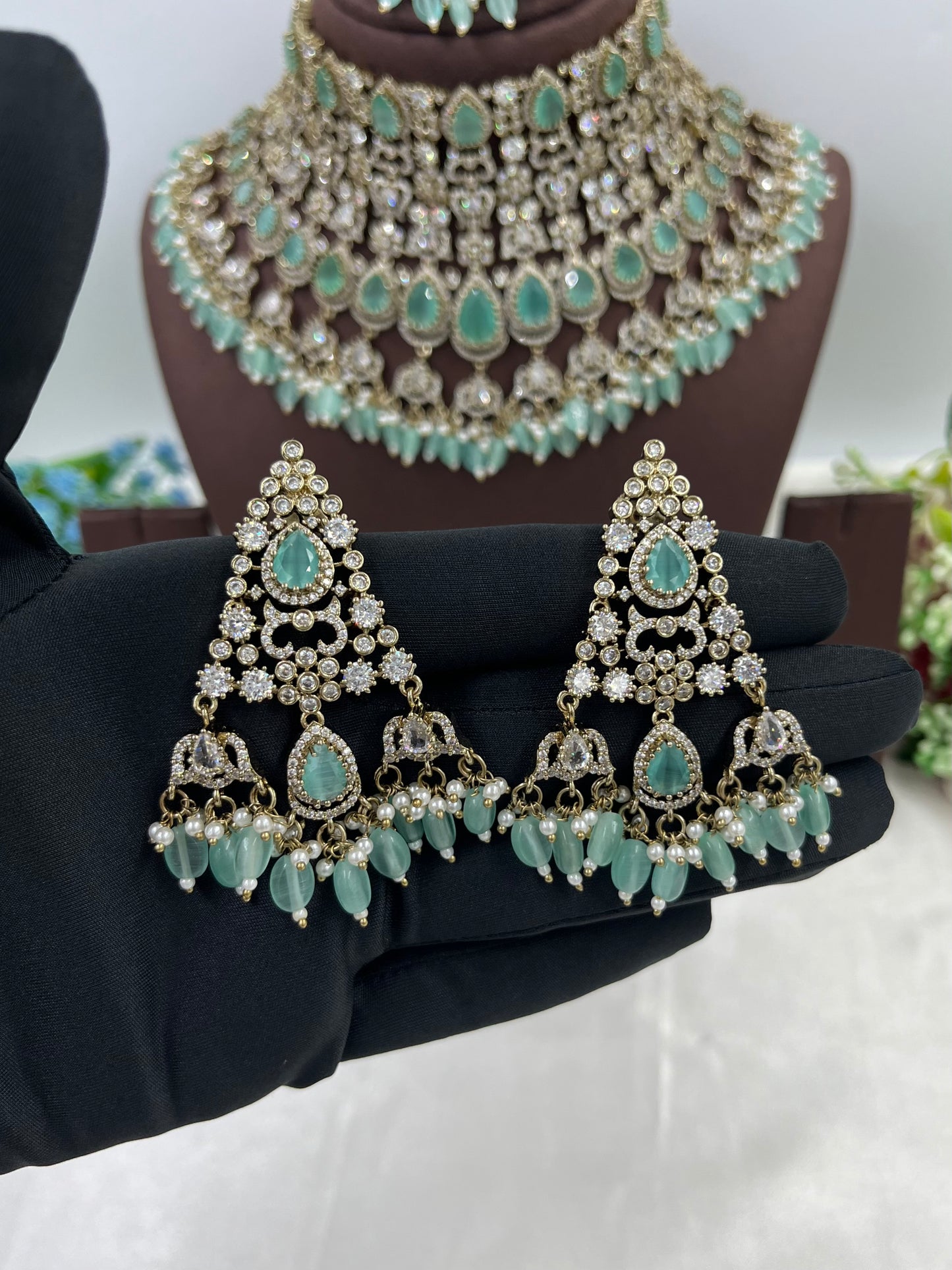 Nidhi Premium Victorian Ad Necklace
