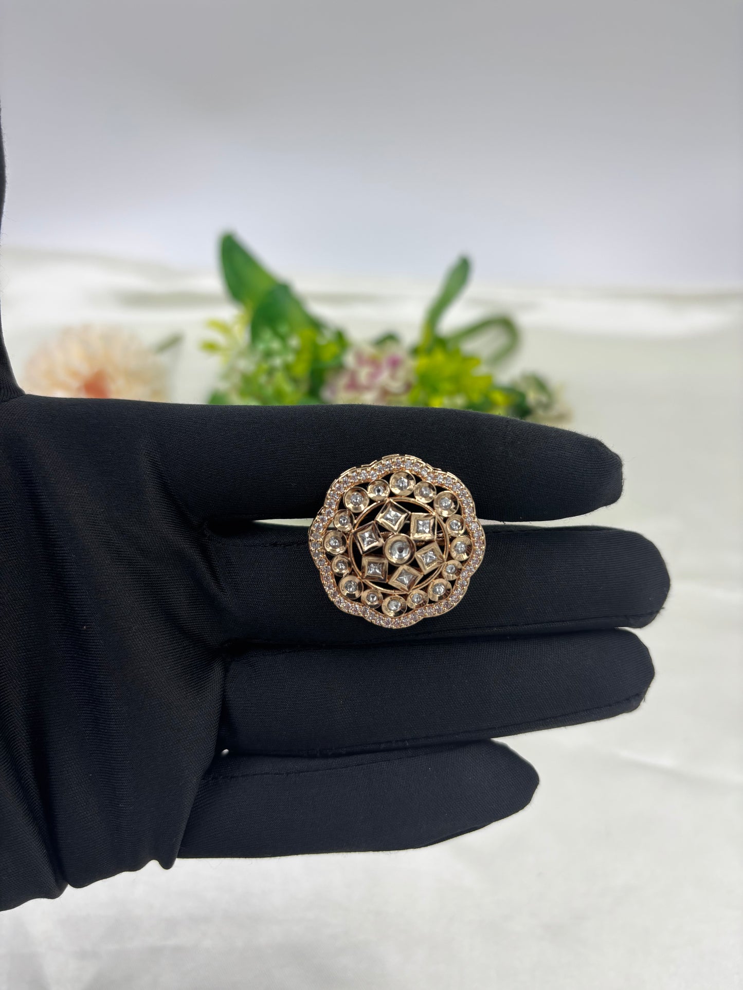 Ruhana Moissanite Kundan Fingering.